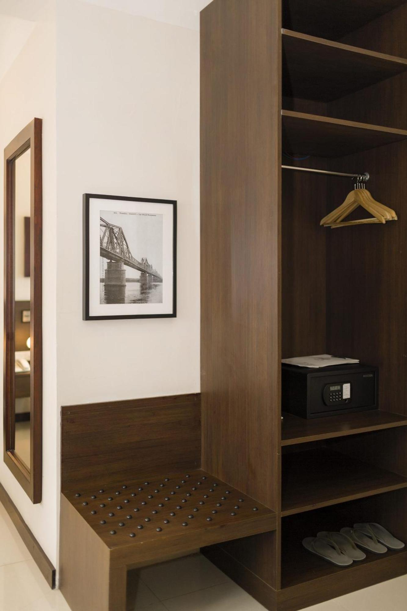 Hong Ha Hn - By Bay Luxury Apartment Hanoi