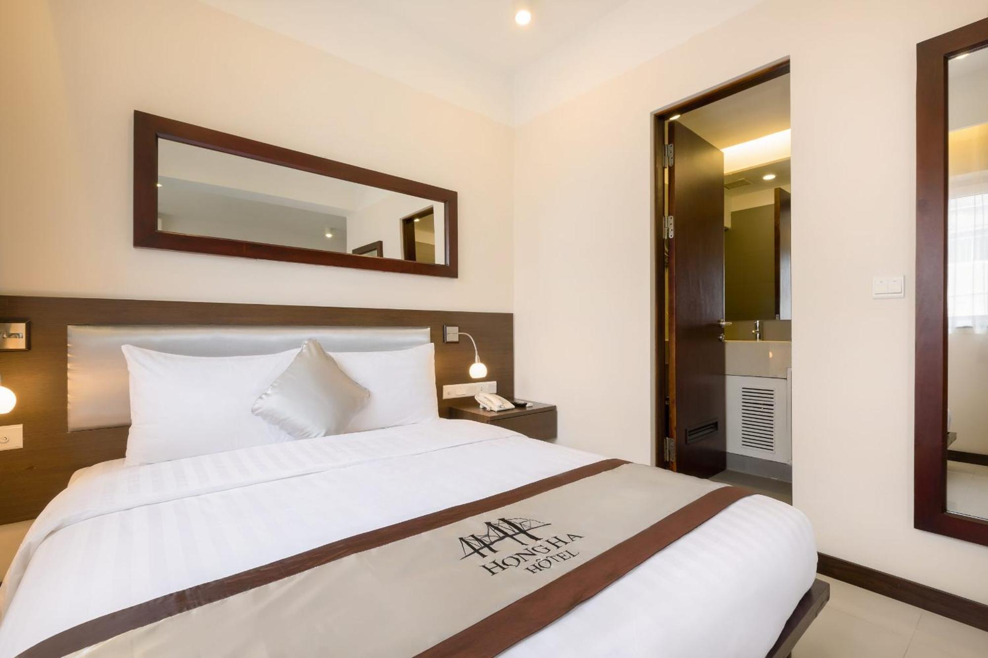 Hong Ha Hn - By Bay Luxury Hanoi
