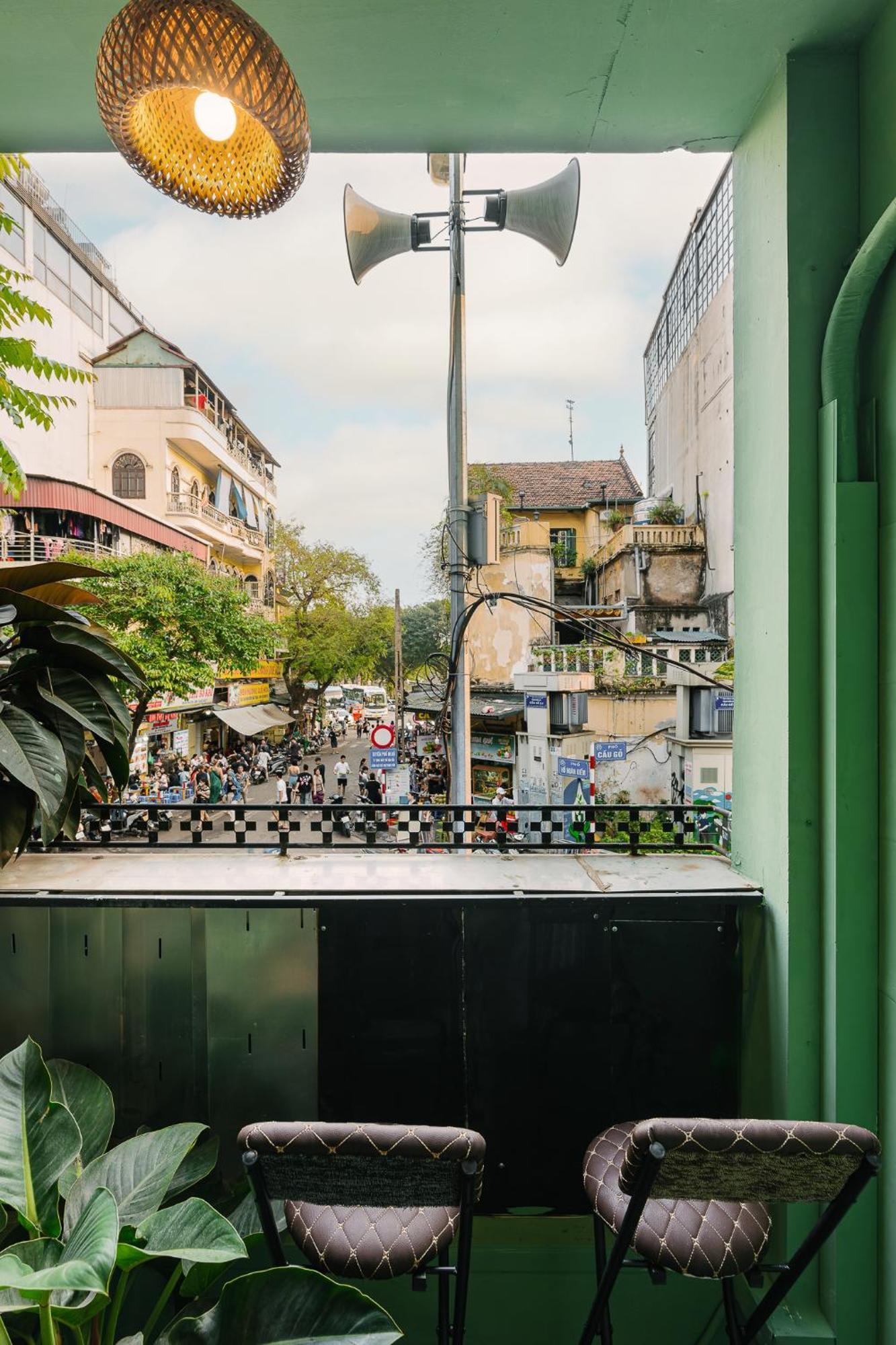 Hanoi-oi Cau Go *