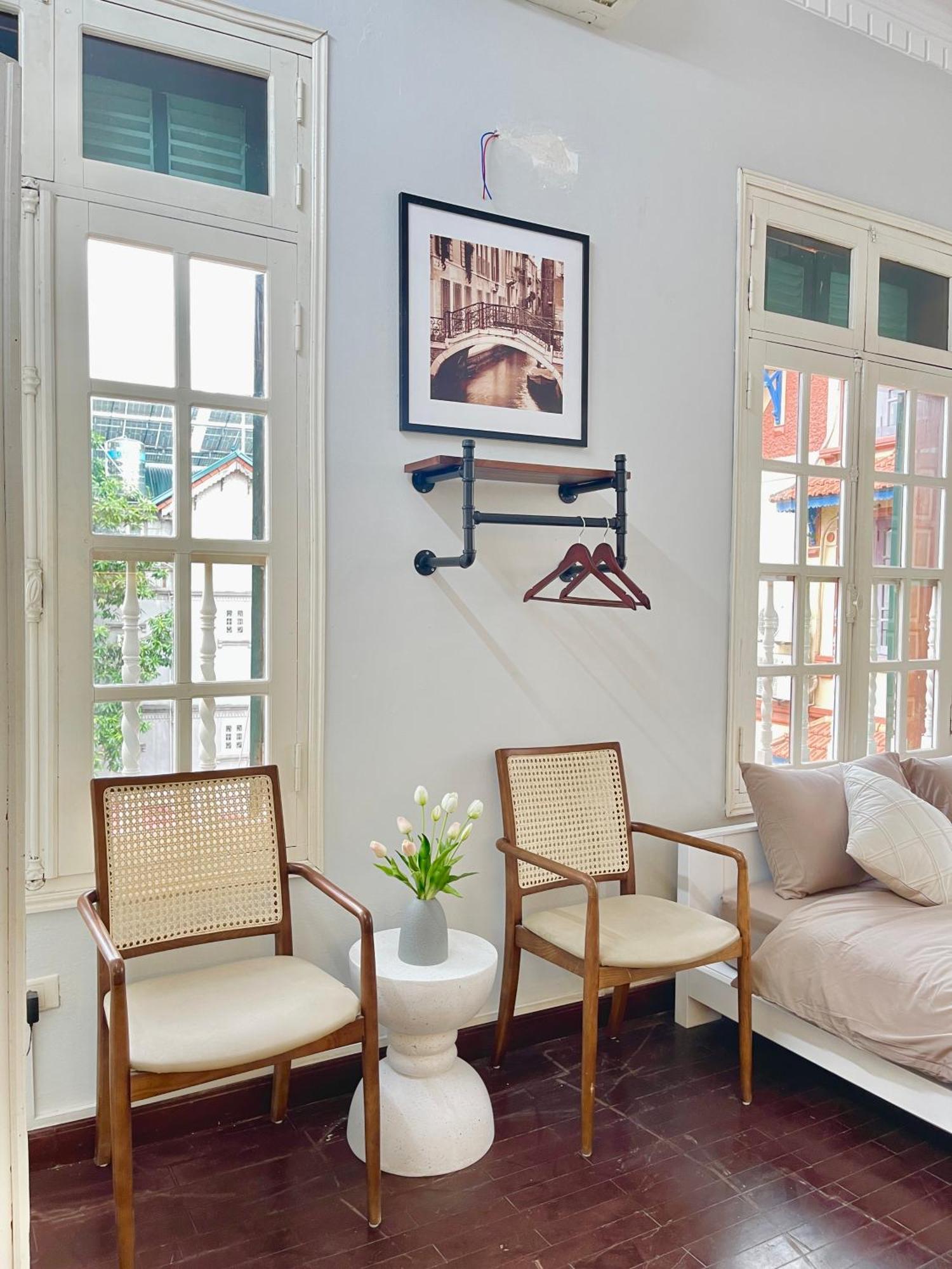 Apartment Annam Westlake Charm-brandnew-cozy Comfort-bathtub Hanoi
