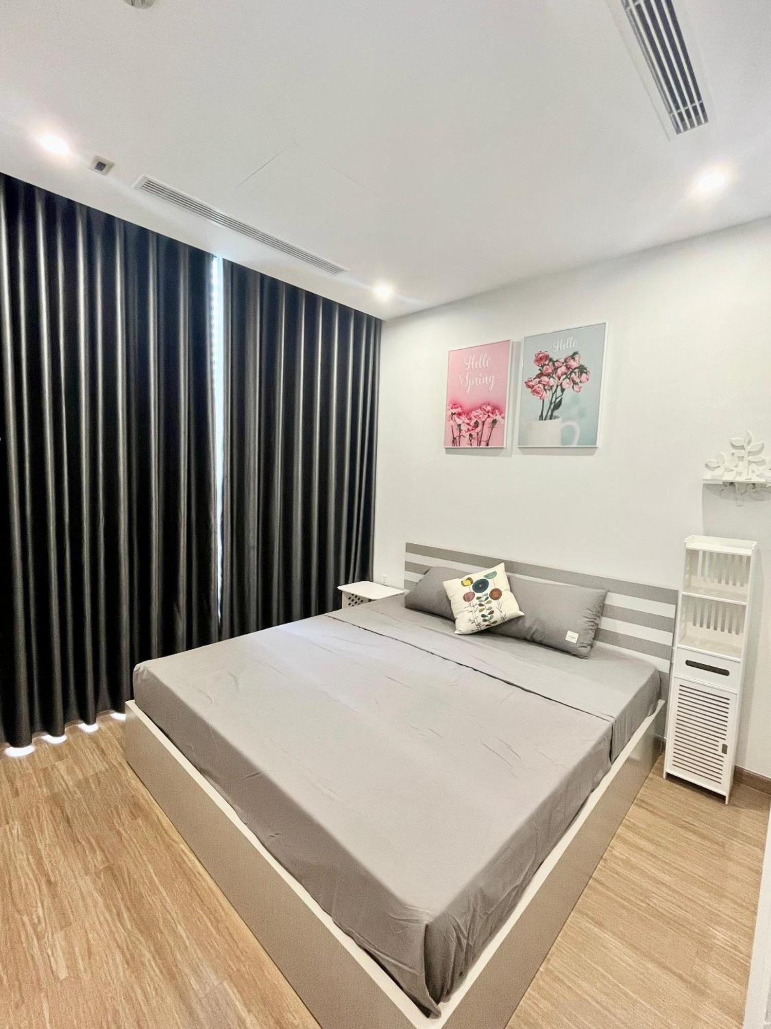 Free Pick-up Airport - Vinhomes Skylake View Landmark Tower