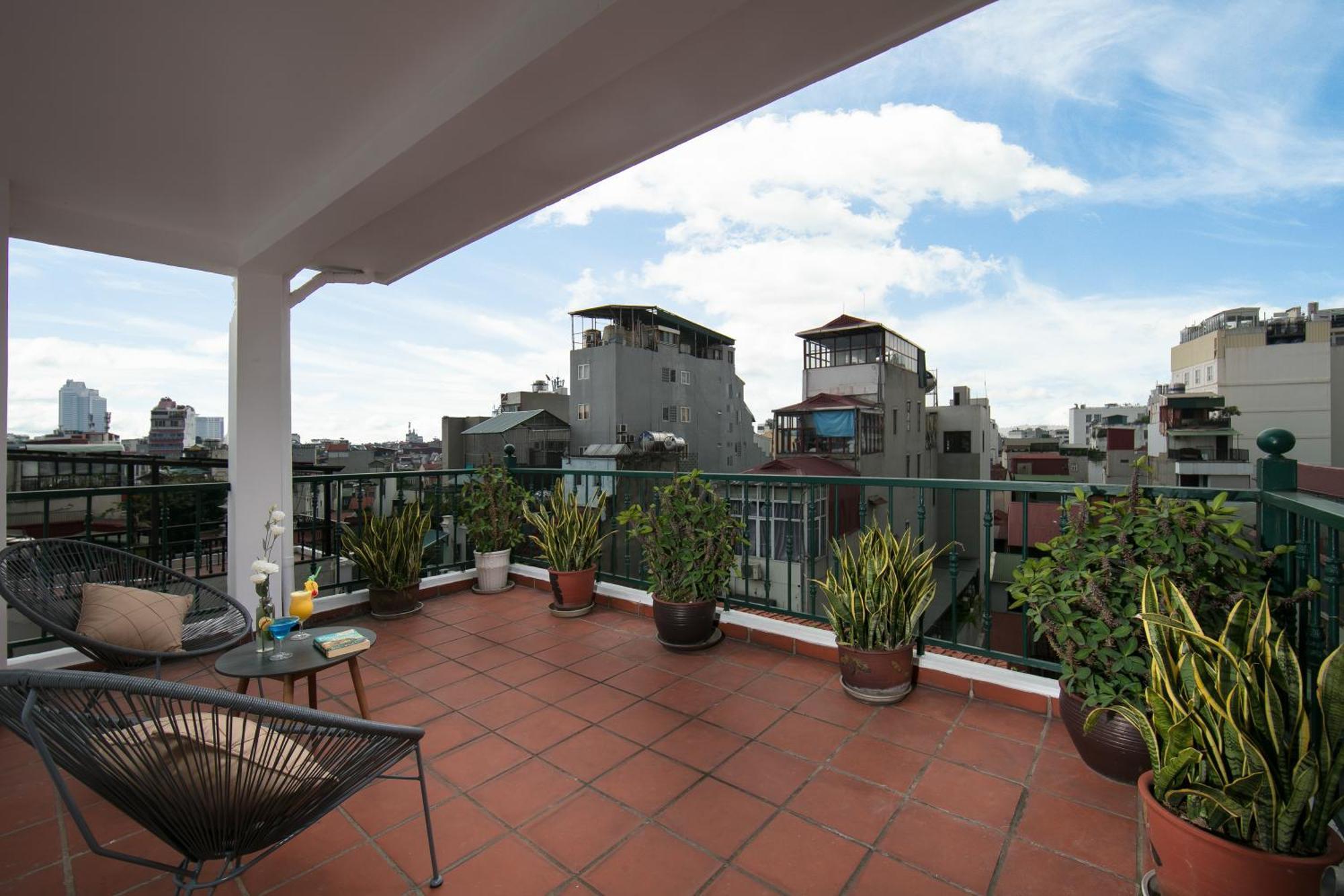 Hong Ngoc Dynastie Boutique &
