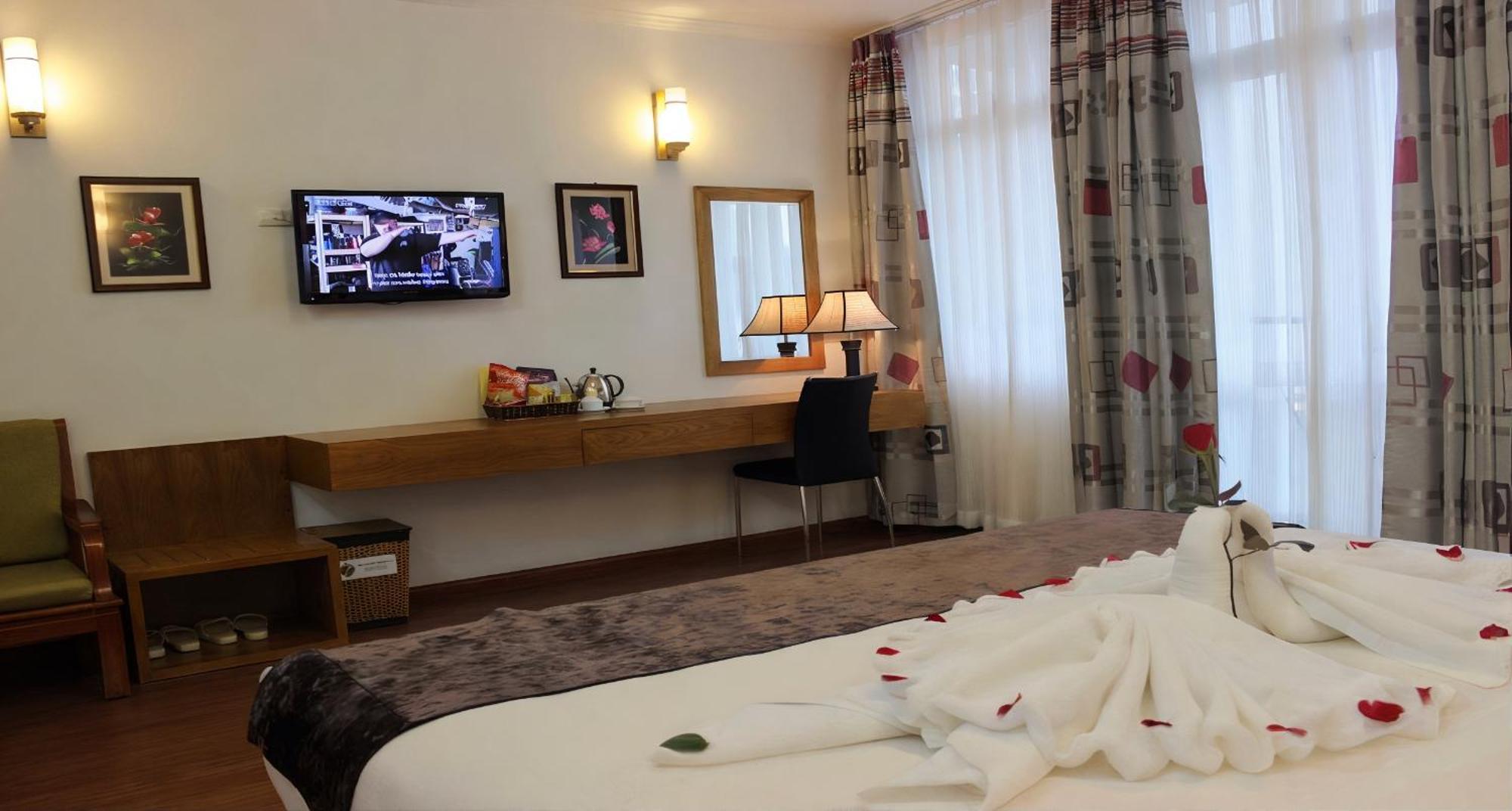 Win & Travel Hotel Hanoi