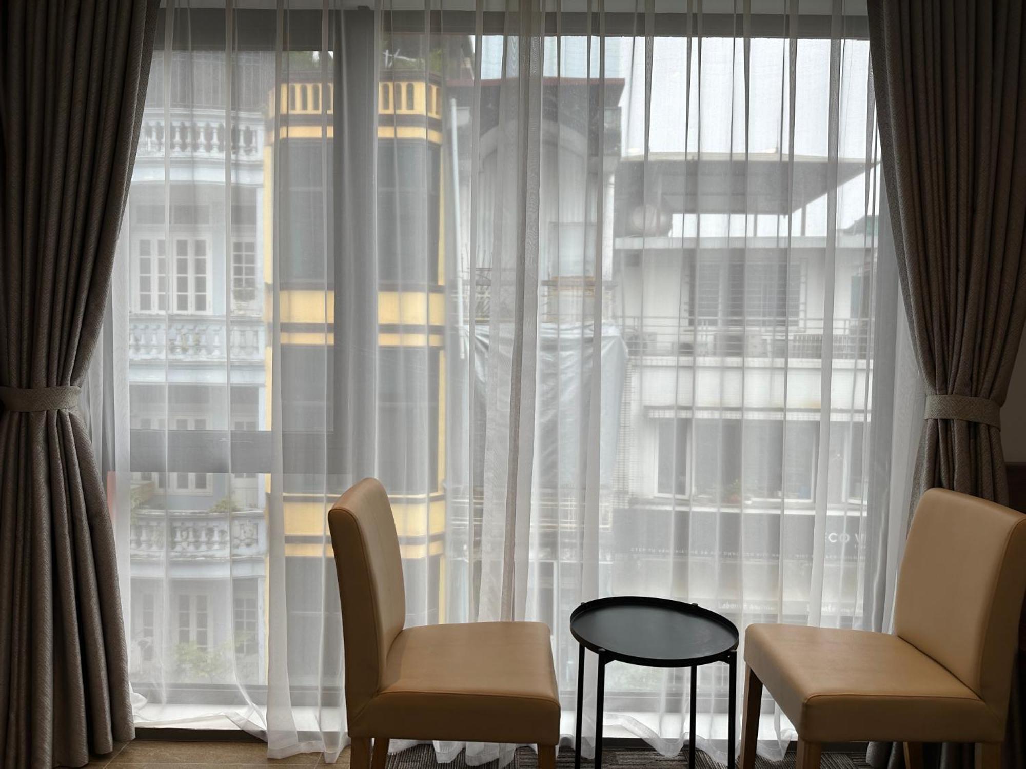 Yah & 3* Hanoi