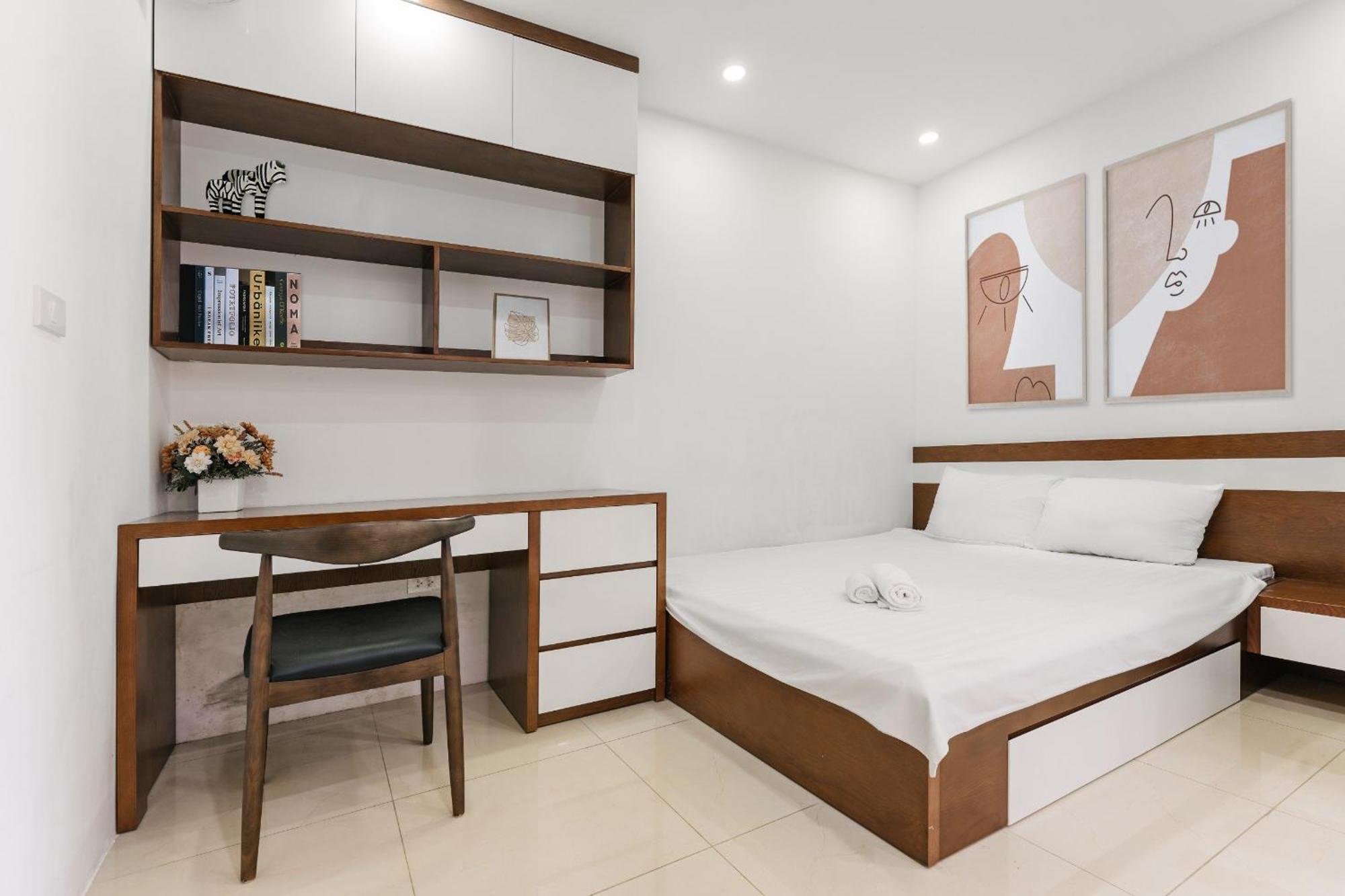 Westlake - D'le Roi Soleil Apartment Hanoi