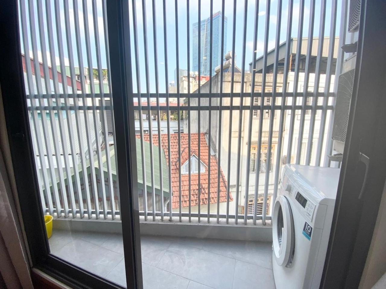 Sumitomo 10 Apartment- No 66 Lane 12 Dao Tan Street *