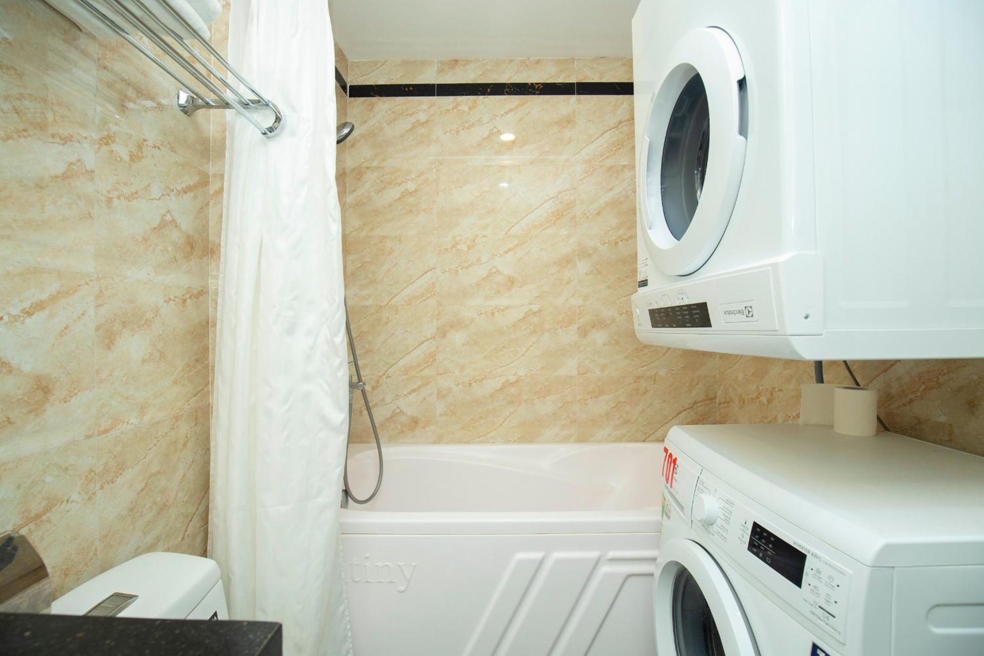 Apartment Sumitomo 10 Apartment- No 66 Lane 12 Dao Tan Street Hanoi