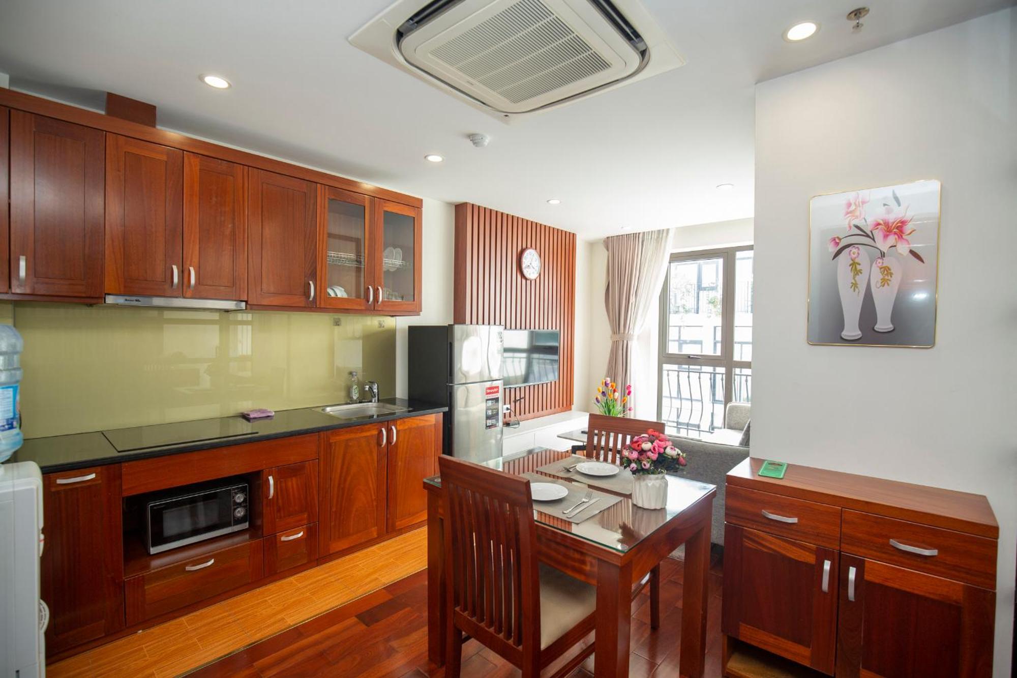 Sumitomo 10 Apartment- No 66 Lane 12 Dao Tan Street * Hanoi