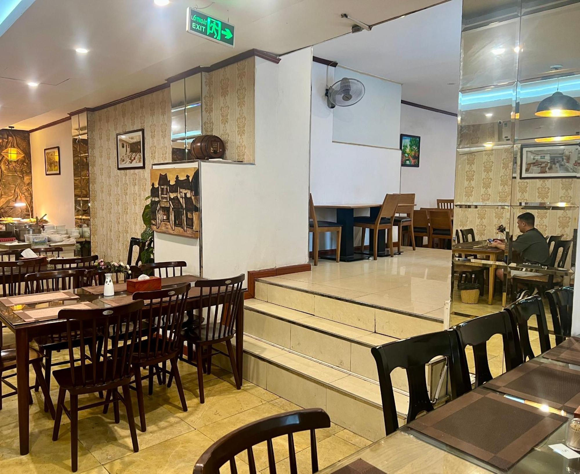 A25 - 12 Ngo Sy Lien Hotel 3*
