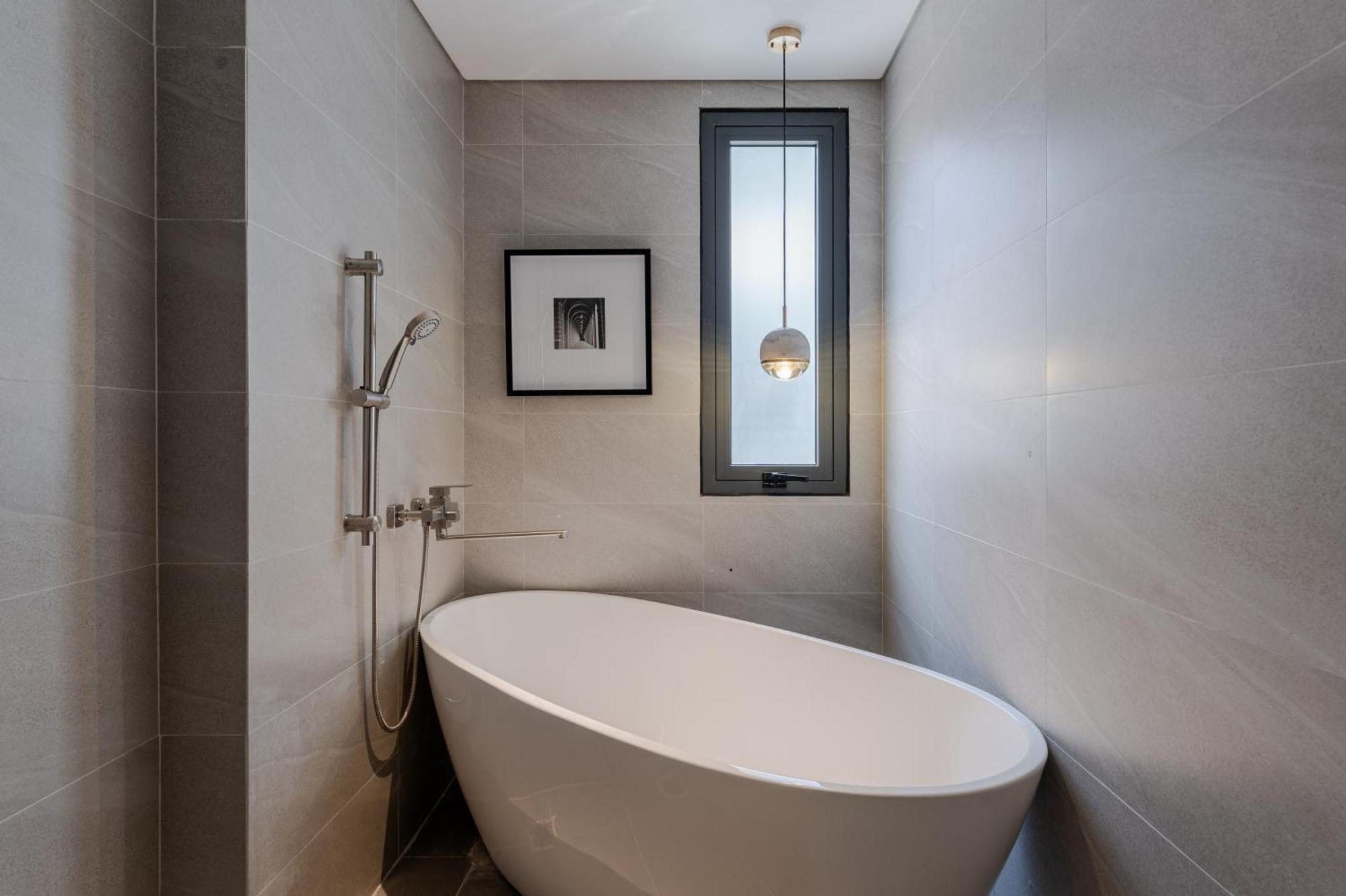 Harry's - The Zenith Apartment Hanoi