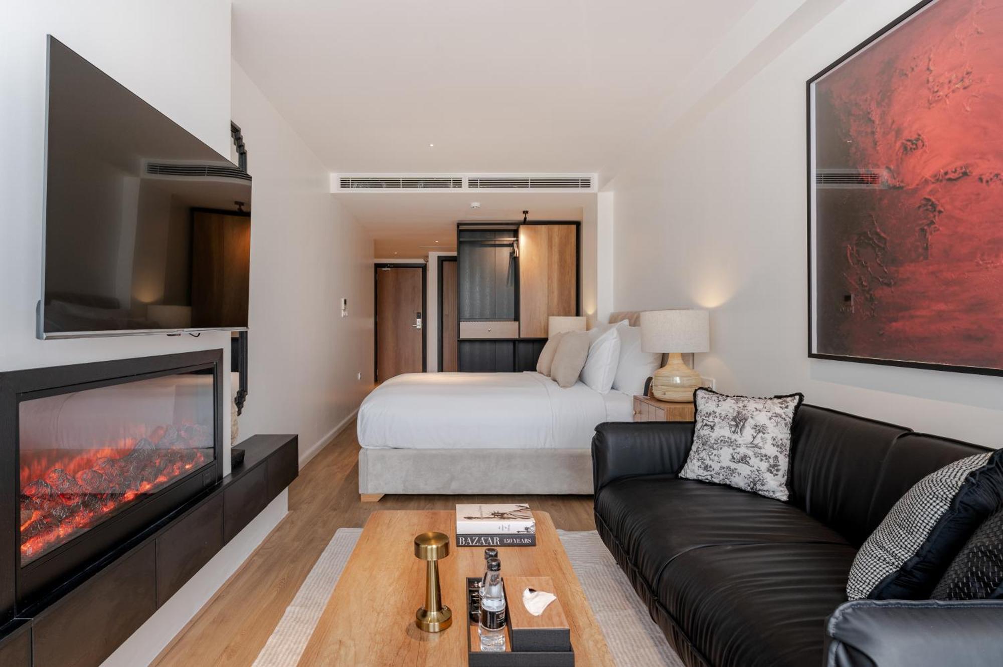 Harry's - The Zenith Apartment