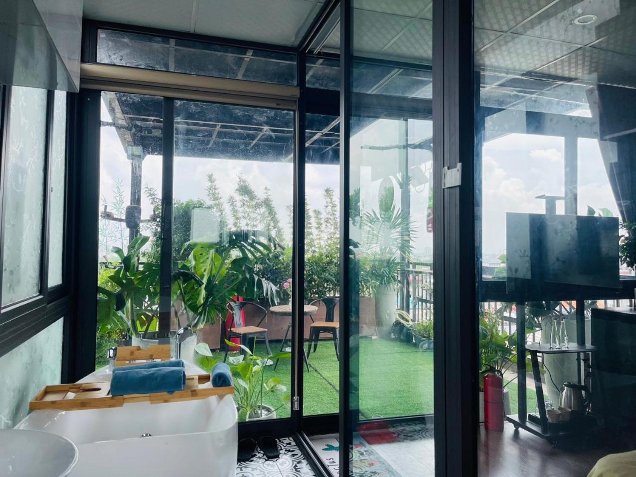 N&d Happy House- - Phong Tieu Chuan Khach San, Bep Nau Va Nha Ve Sinh Trong Khuon Vien * Hanoi