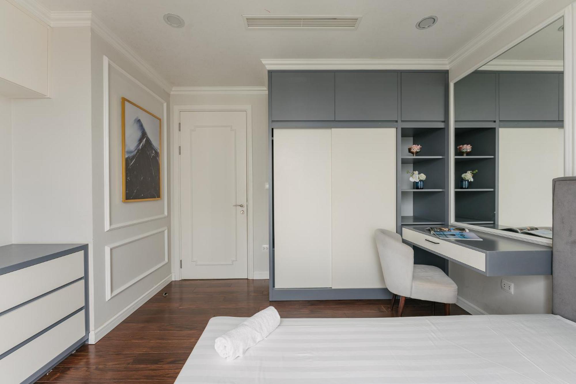 Apartment D'leroi Soleil- Tay Ho- Near Westlake In Ha Noi