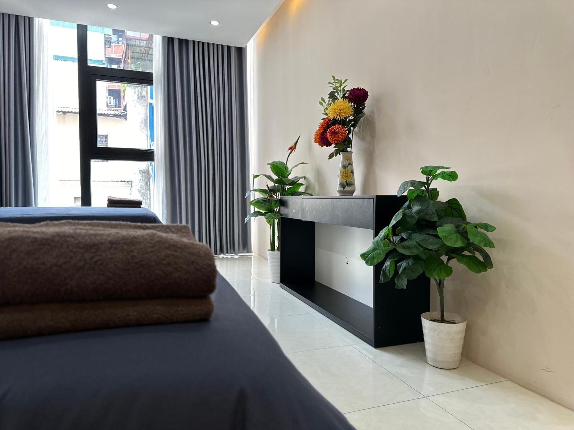 Add 17gia Ngu 4rd Floor View Elevator Available Guest house Hanoi