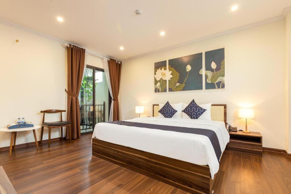 Hotel Sen Hidden Charm Hanoi