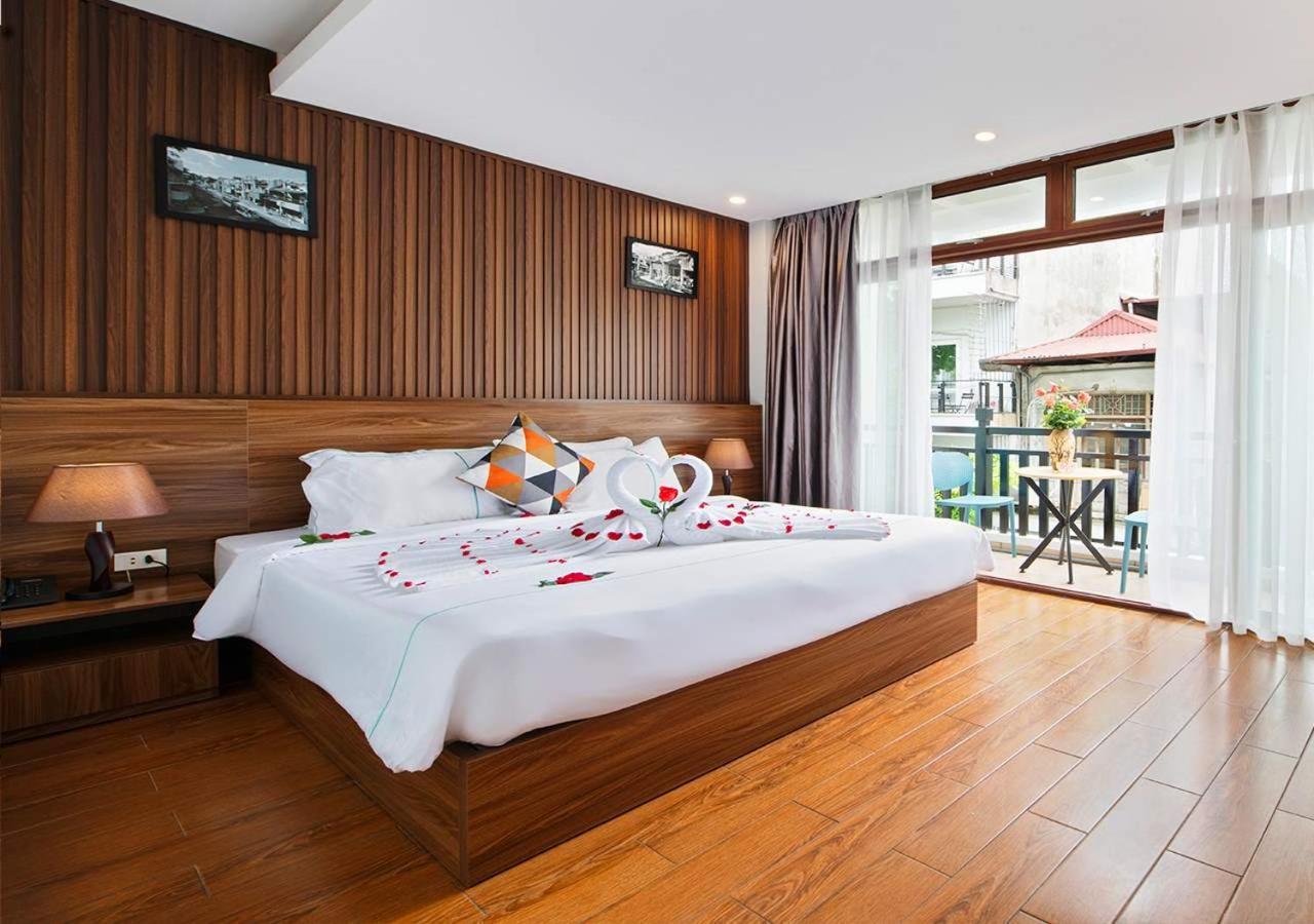 Old Quarter 4* Hanoi
