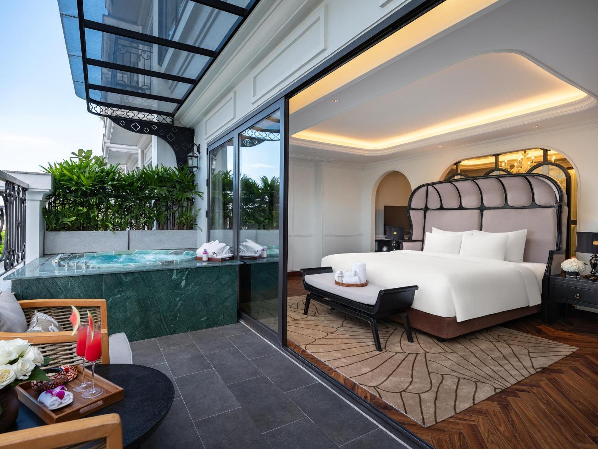 Grand Du Hotel 5*