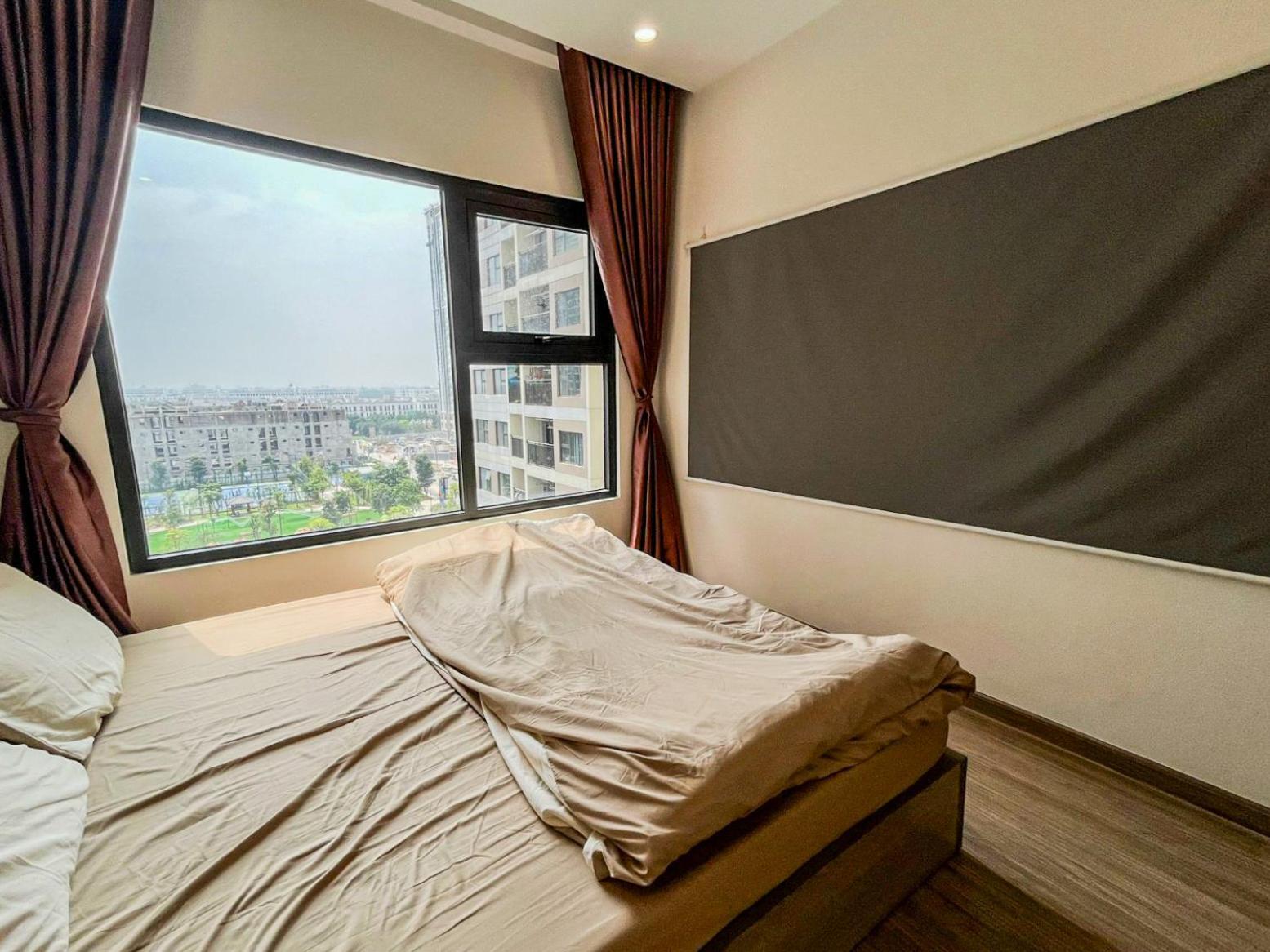 2br Vinhomes Swimming Pool & View Hanoi