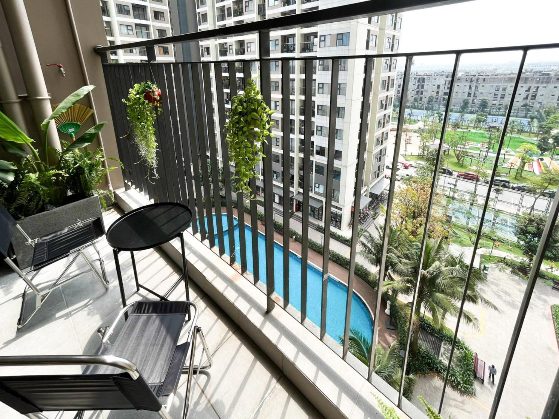 Apartment 2br Vinhomes Swimming Pool & View *
