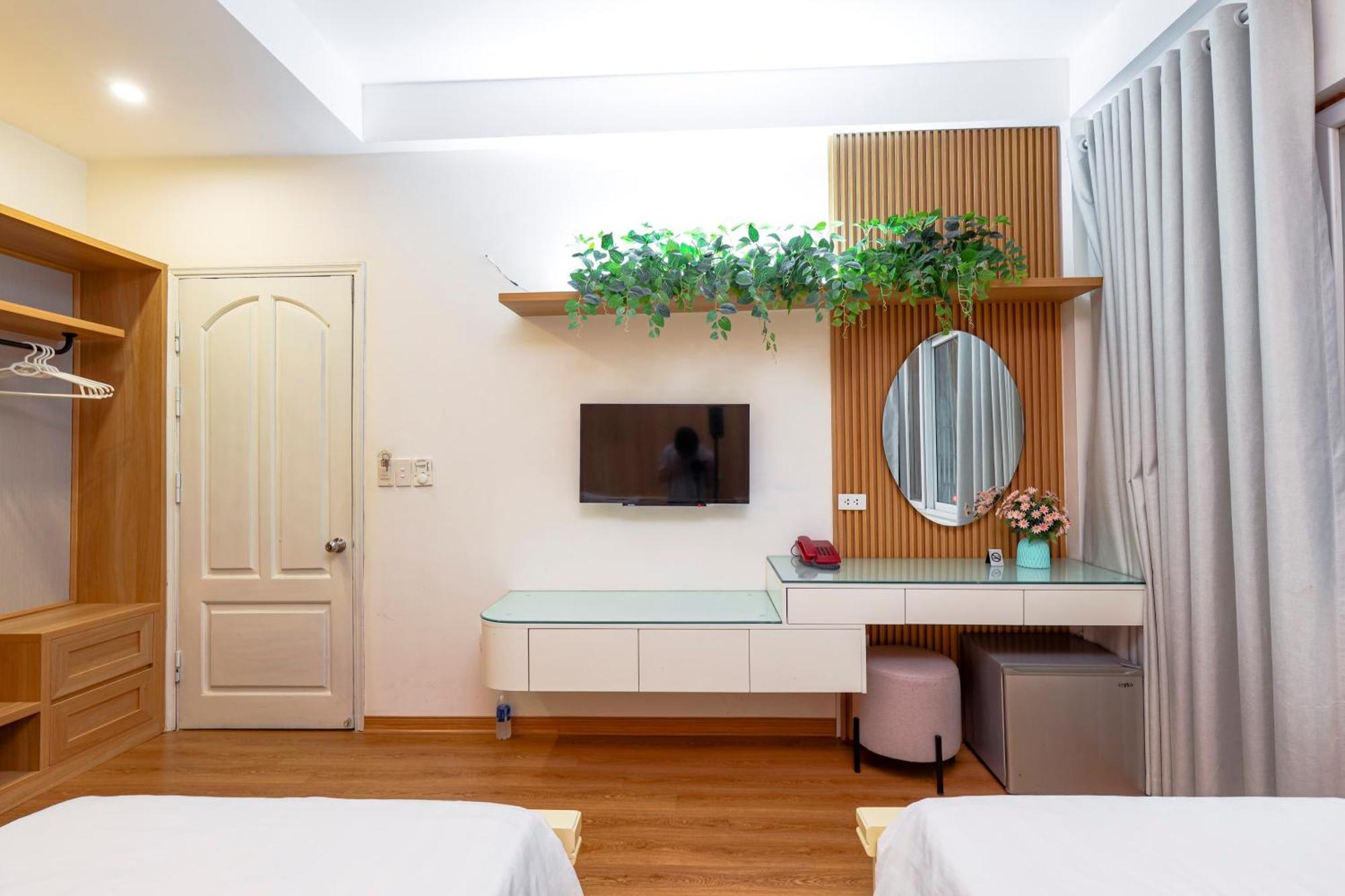 Hotel Hoa Hong - Xa Dan 3*
