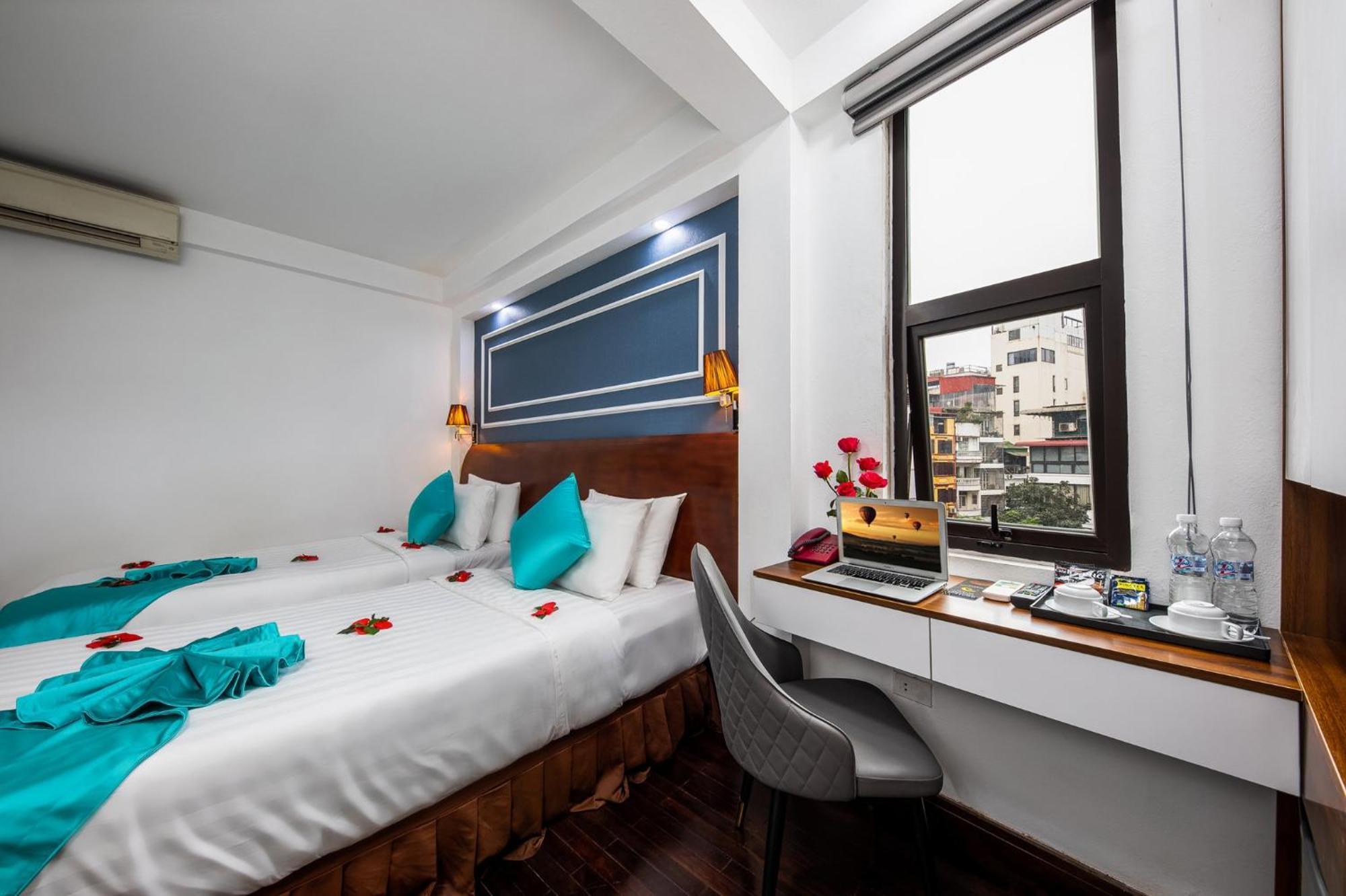 Sister Min & Hotel 3*