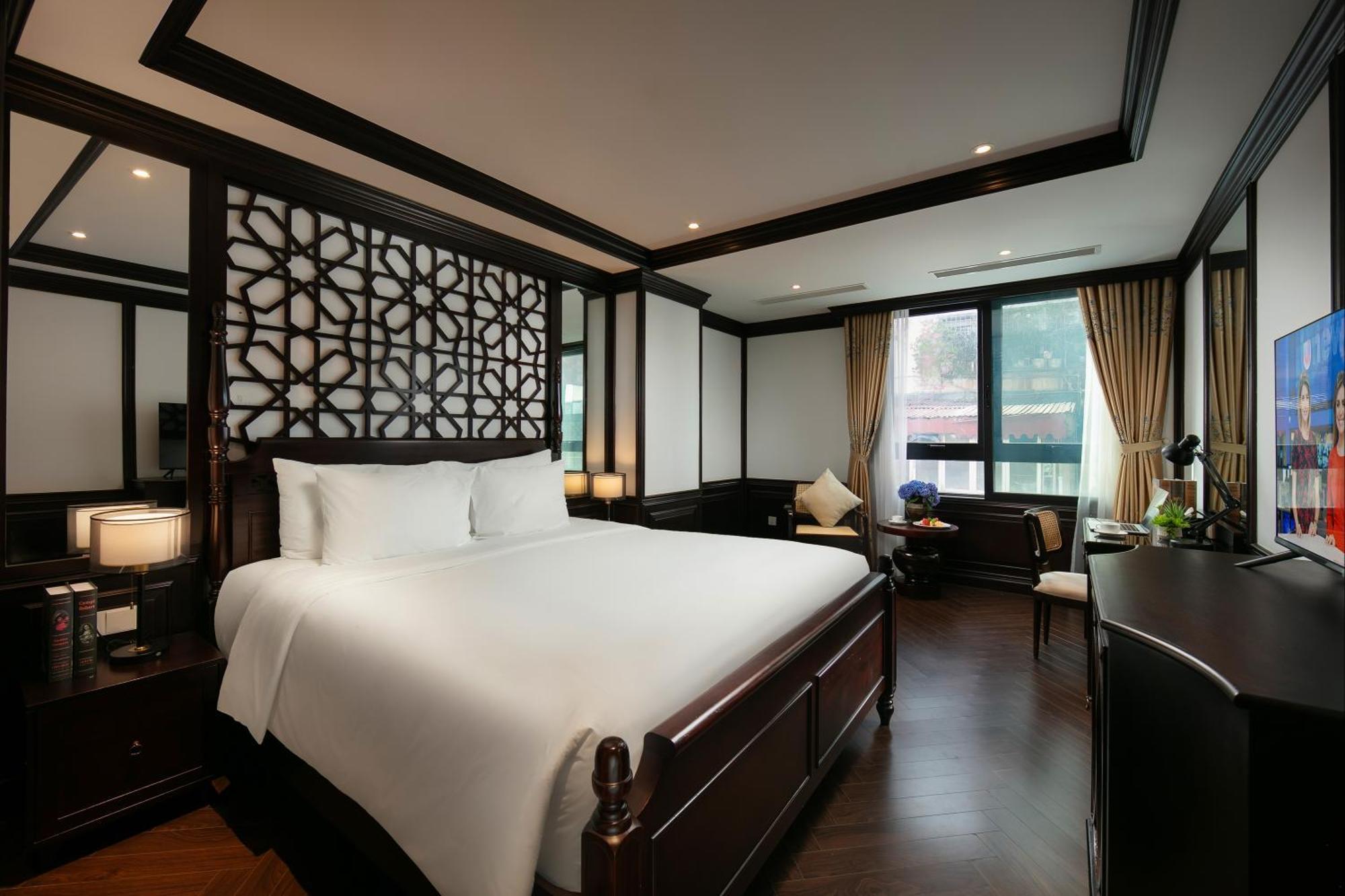 De Crown 5* Hanoi