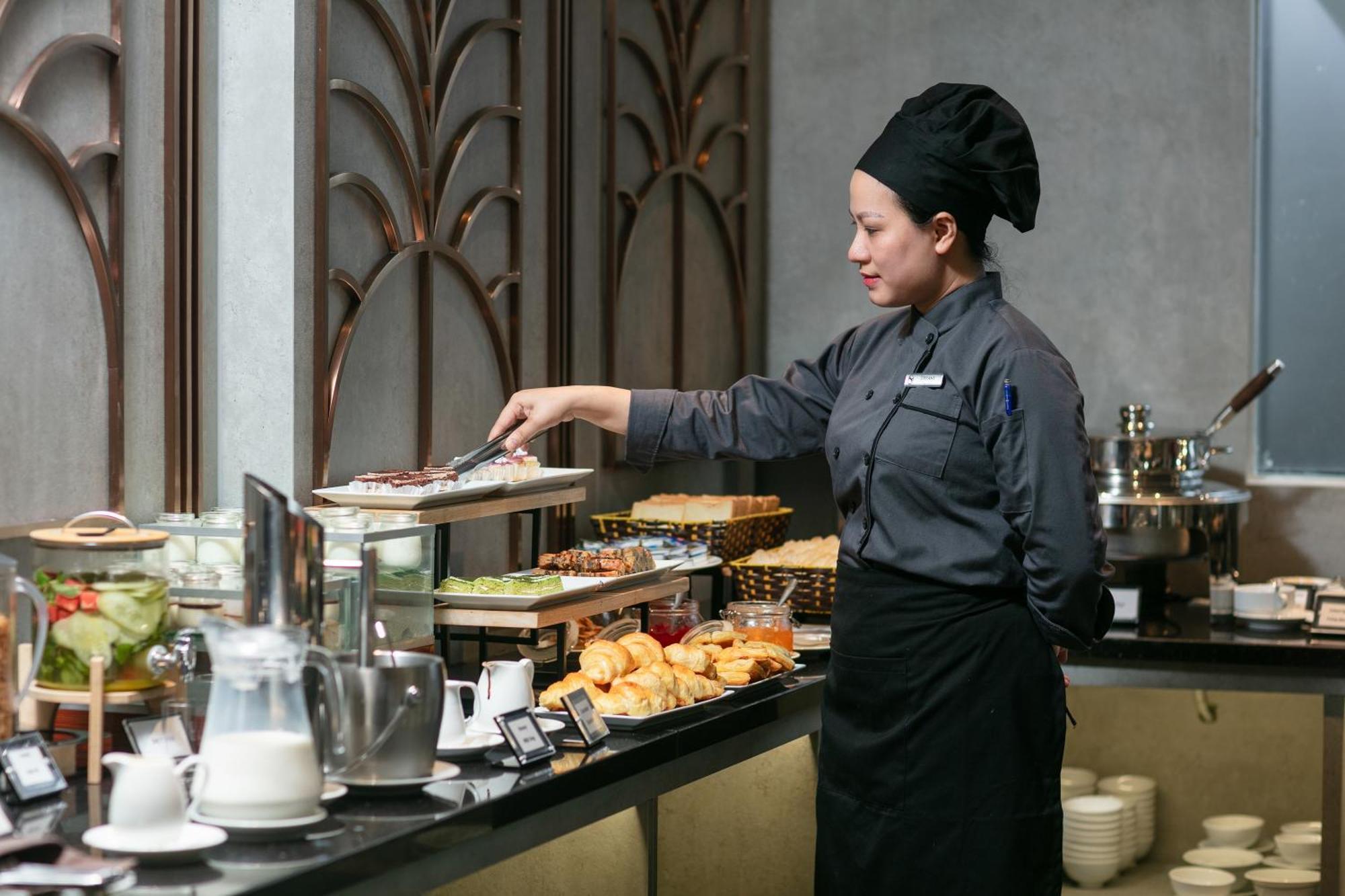 De Crown Hotel 5*