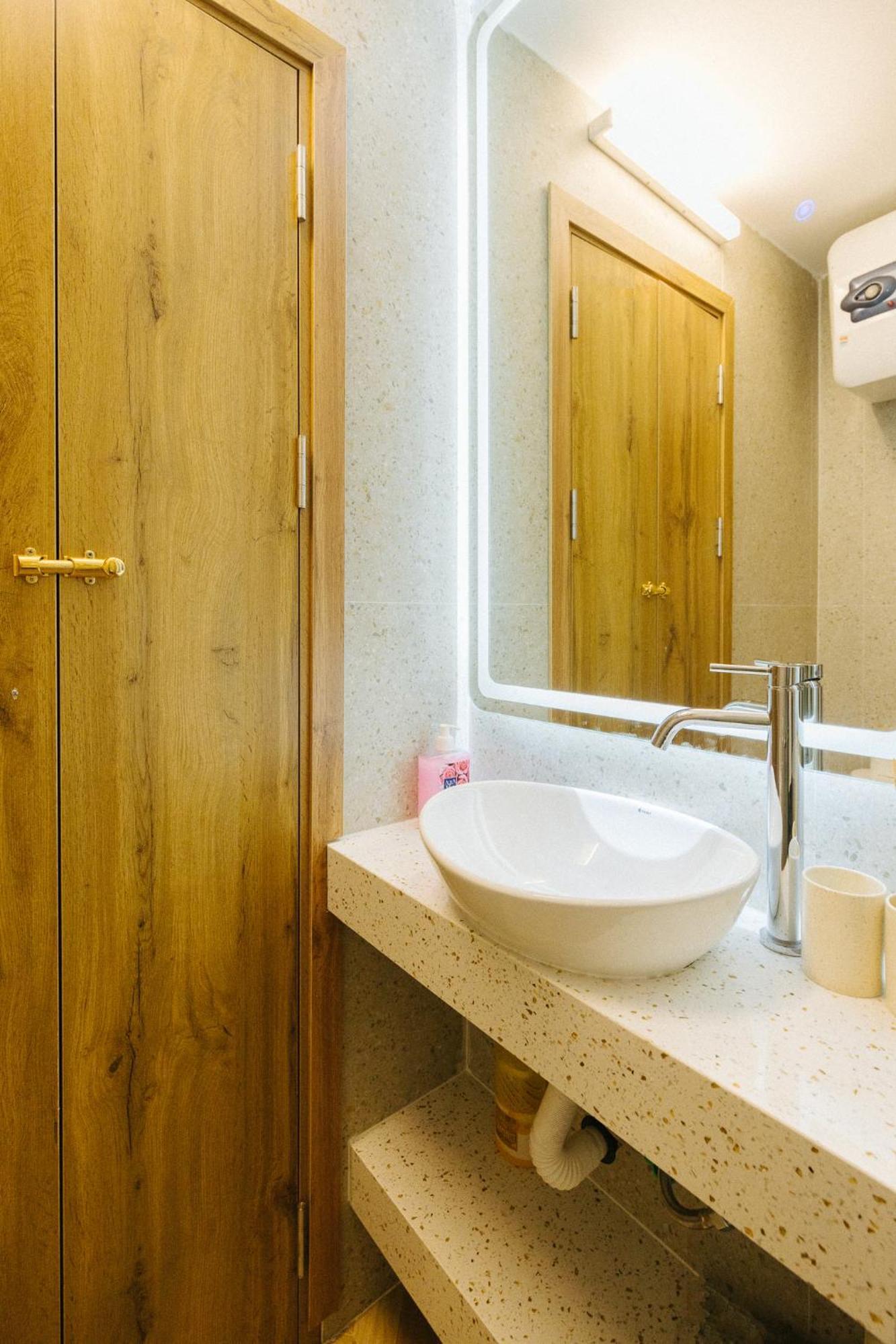 Apartamento Thechanhsa Stylish Near Old Quarter *