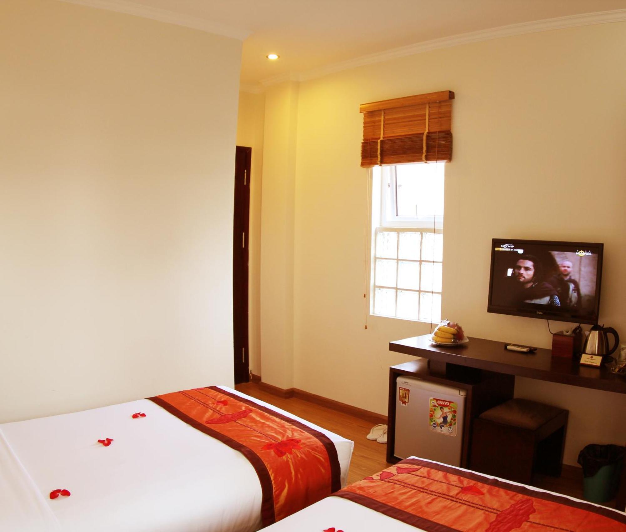 Hotel Rising Dragon