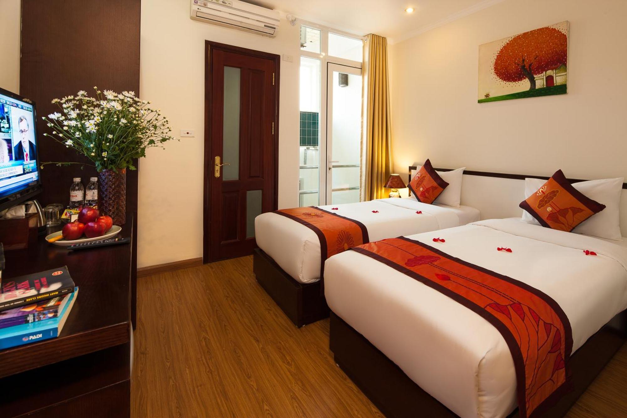 Hotel Rising Dragon