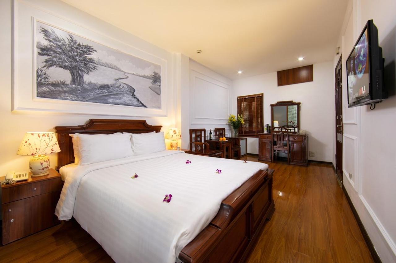 Sena Boutique & Travel
