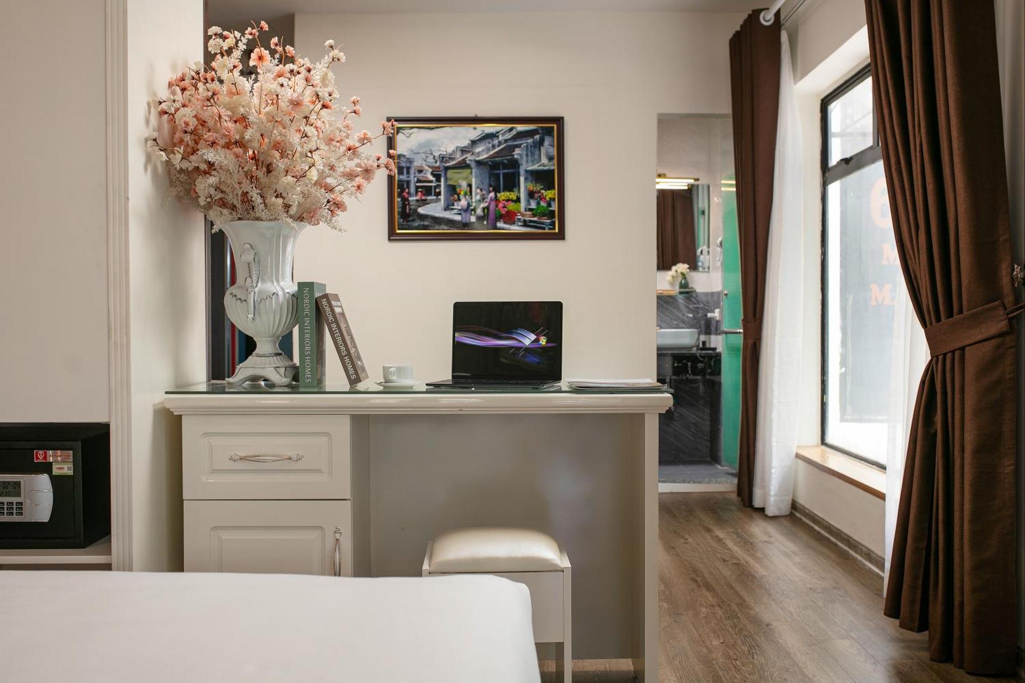 Hotel Tunger Grand & Travel