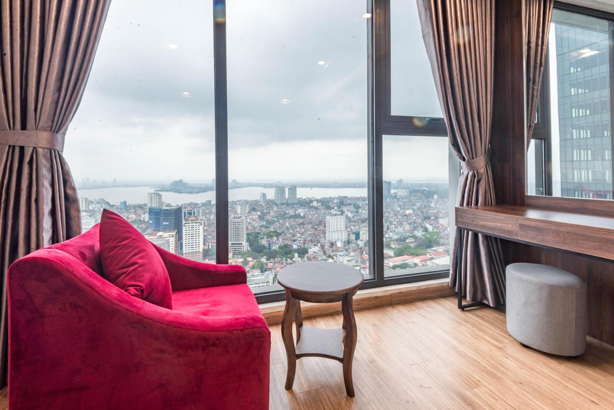 Royal Serviced Vinhomes Metropolis Aparthotel Hanoi