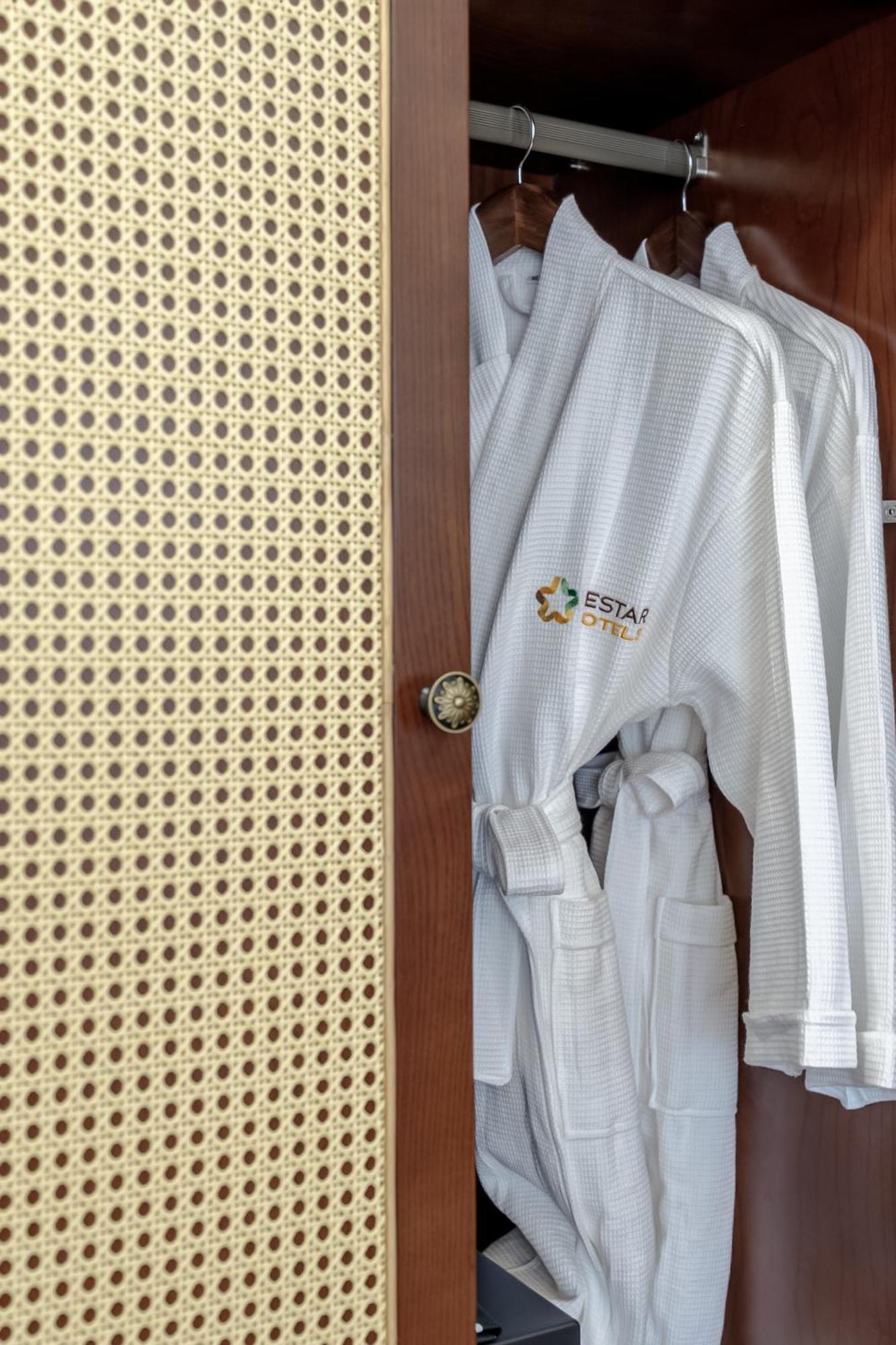 Hotel Lestar