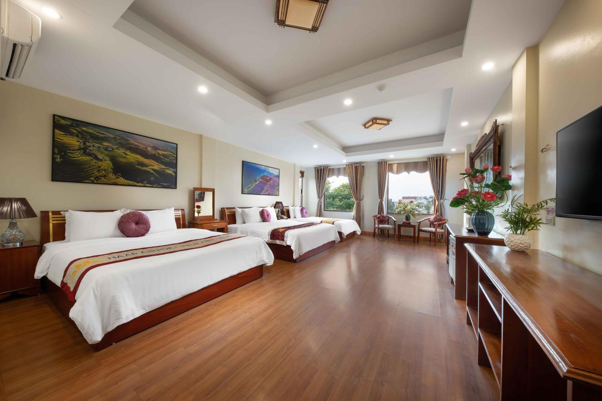 Viet Village Airport & Restaurants Khách sạn 3*