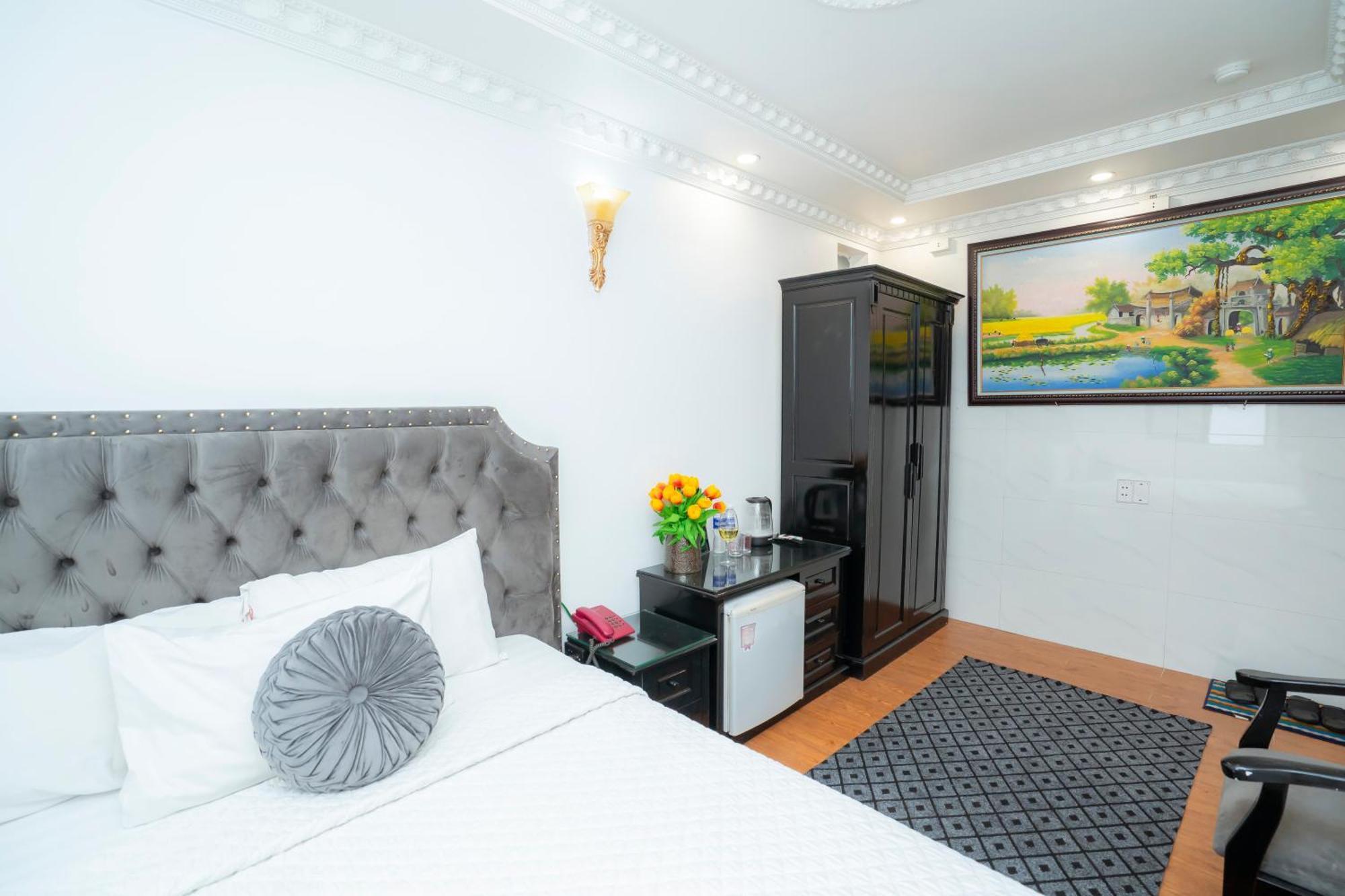 Golden Rose Premium 3* Hà Nội