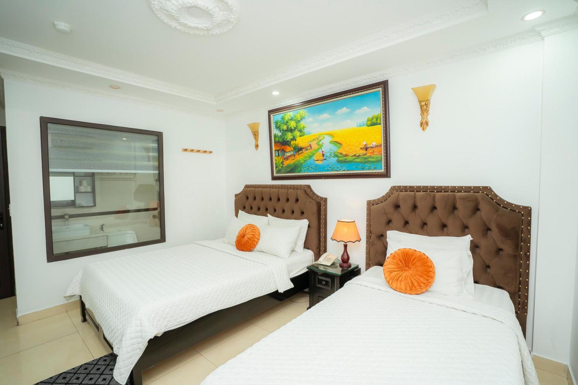 Golden Rose Premium Khách sạn