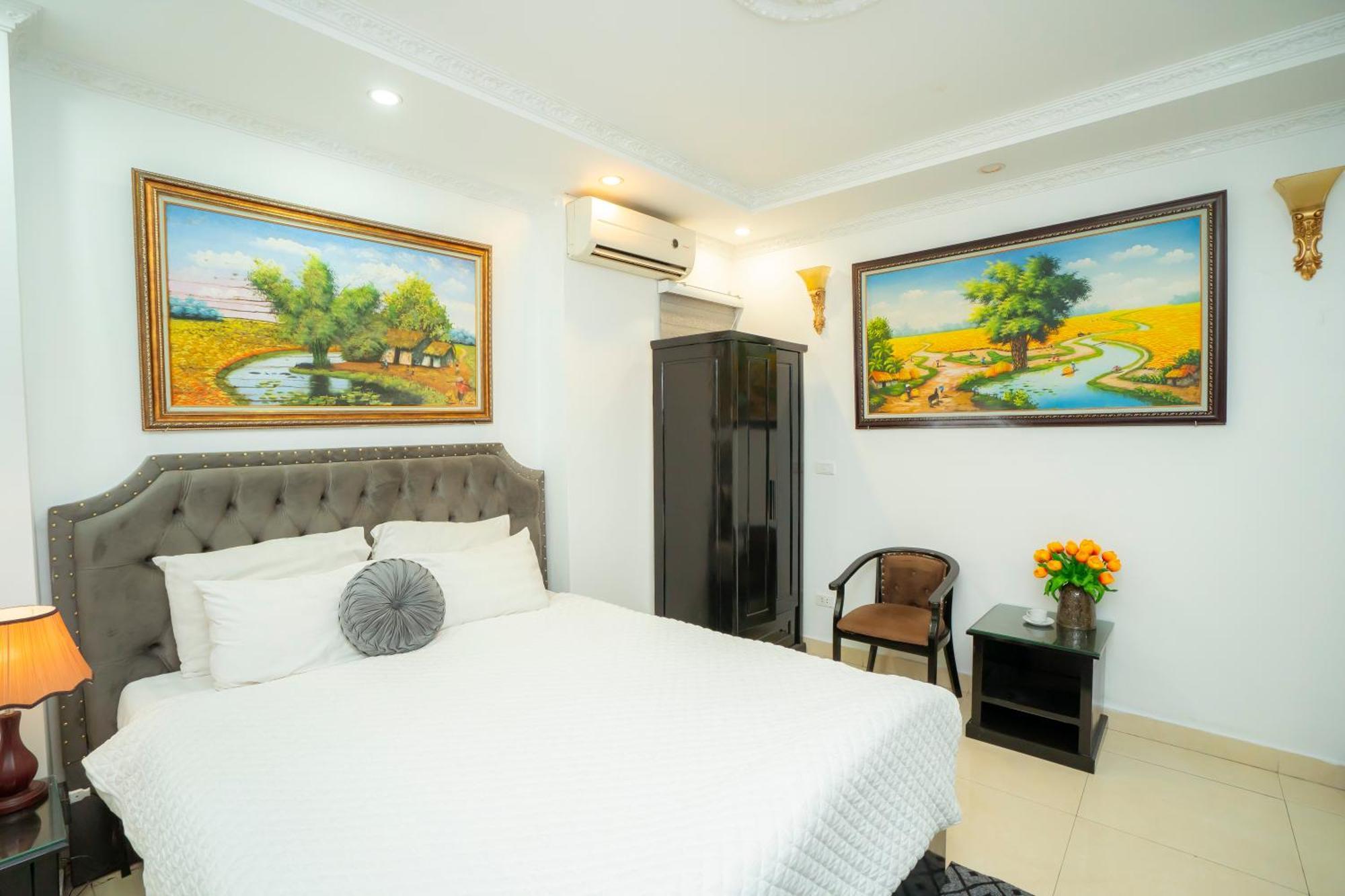 Khách sạn Golden Rose Premium