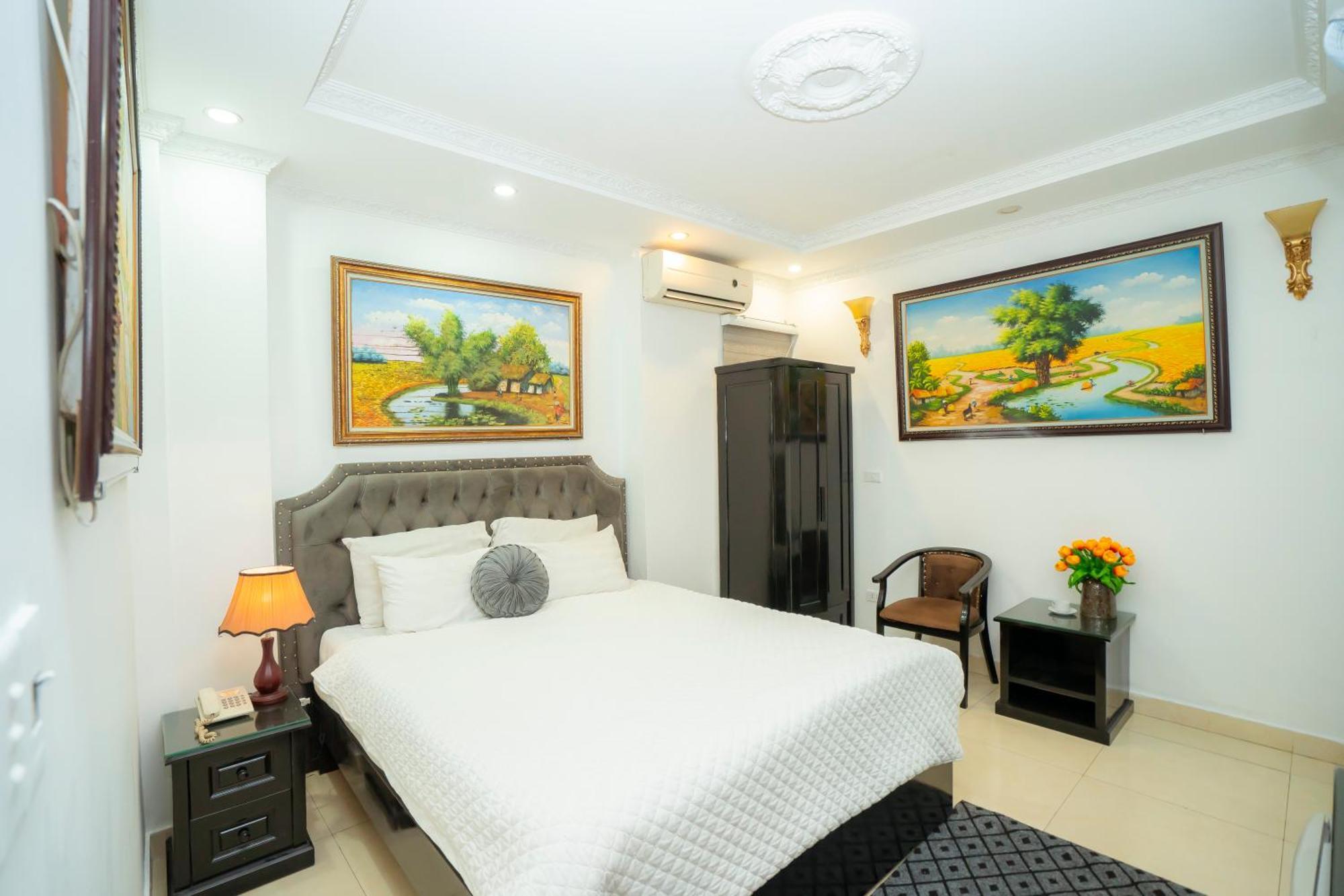 Golden Rose Premium Khách sạn 3*