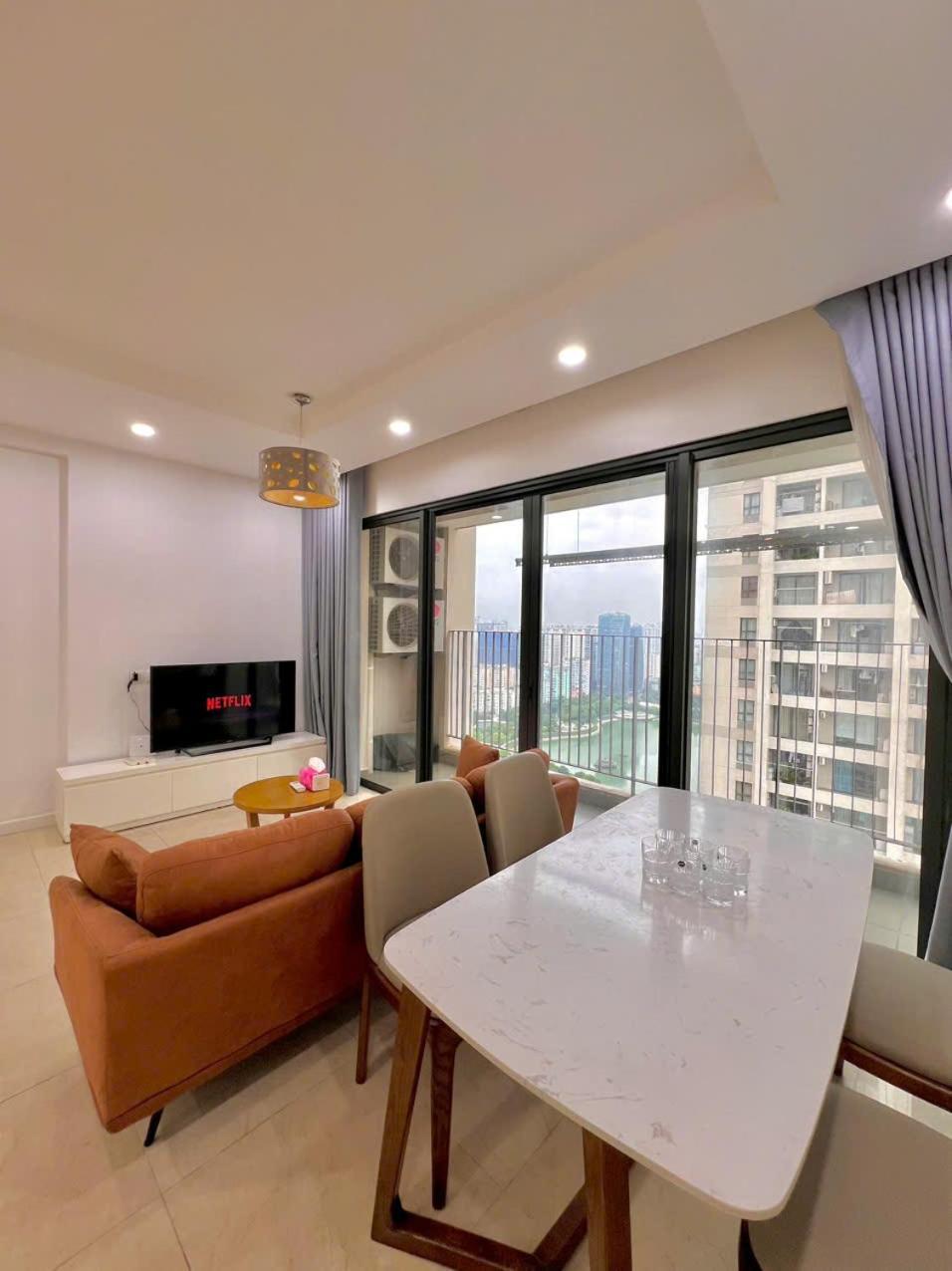 Apartment Vinhomes Dcapitale Tran Duy Hung Ho Cao Cap Mint 3br *