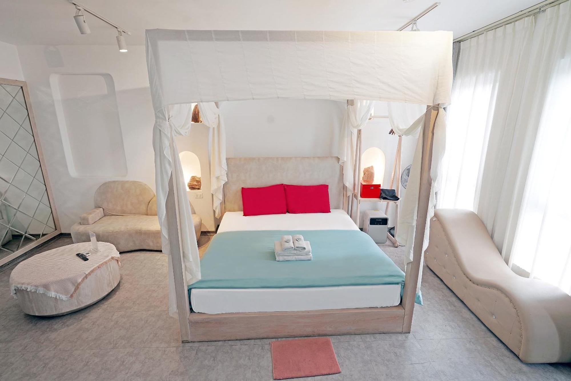 Love hotel 69 Boutique By Minova