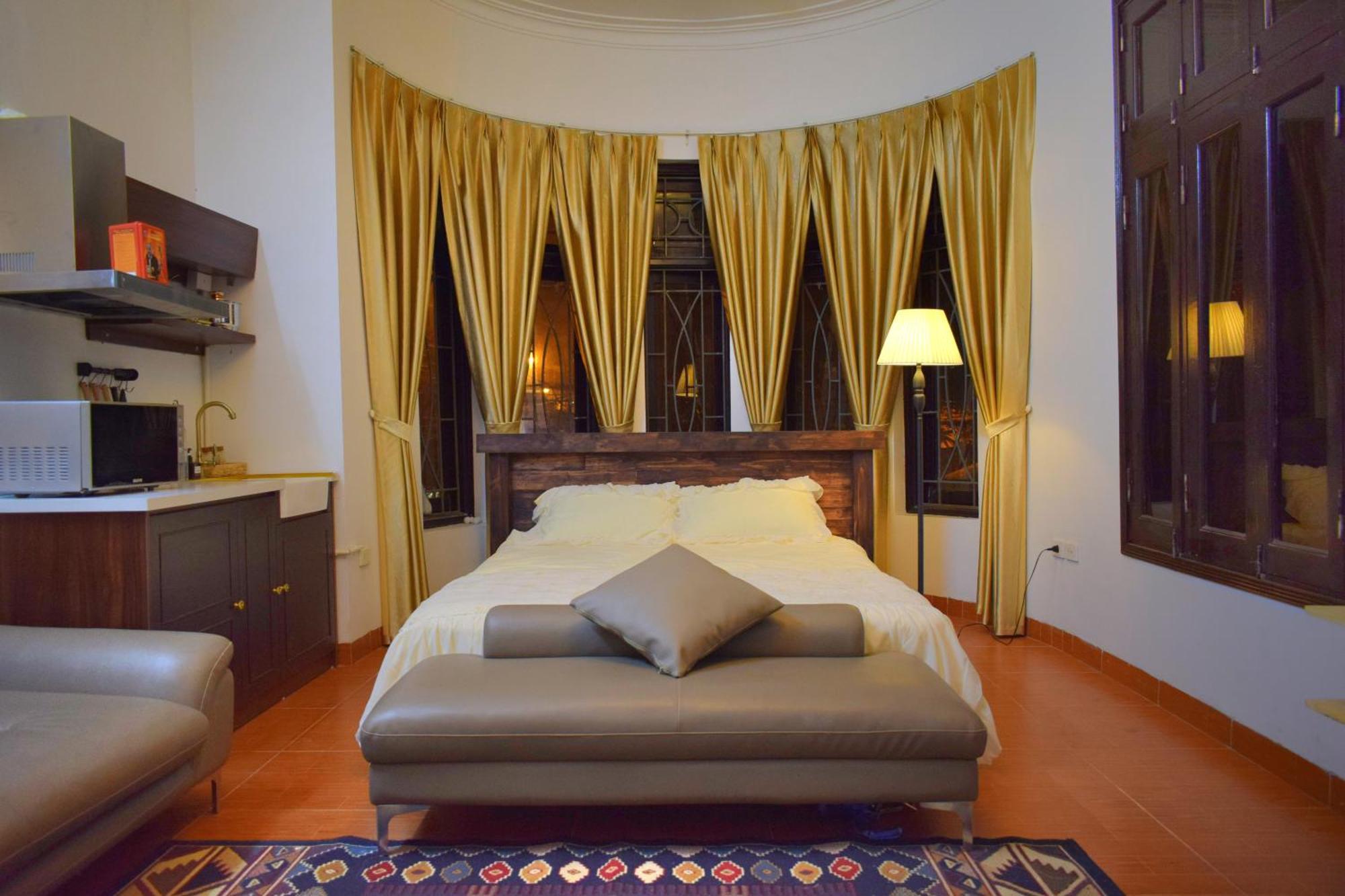 Lushstay - Vintage Haven For Couples * Hanoi
