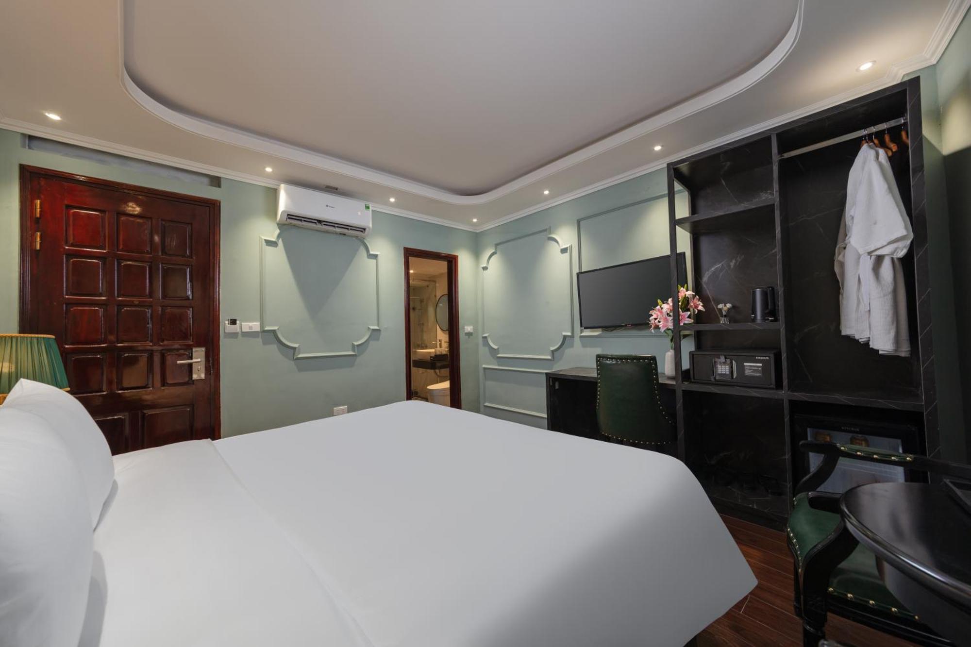 Khách Sạn&đại Lý Du Lịch Madelise