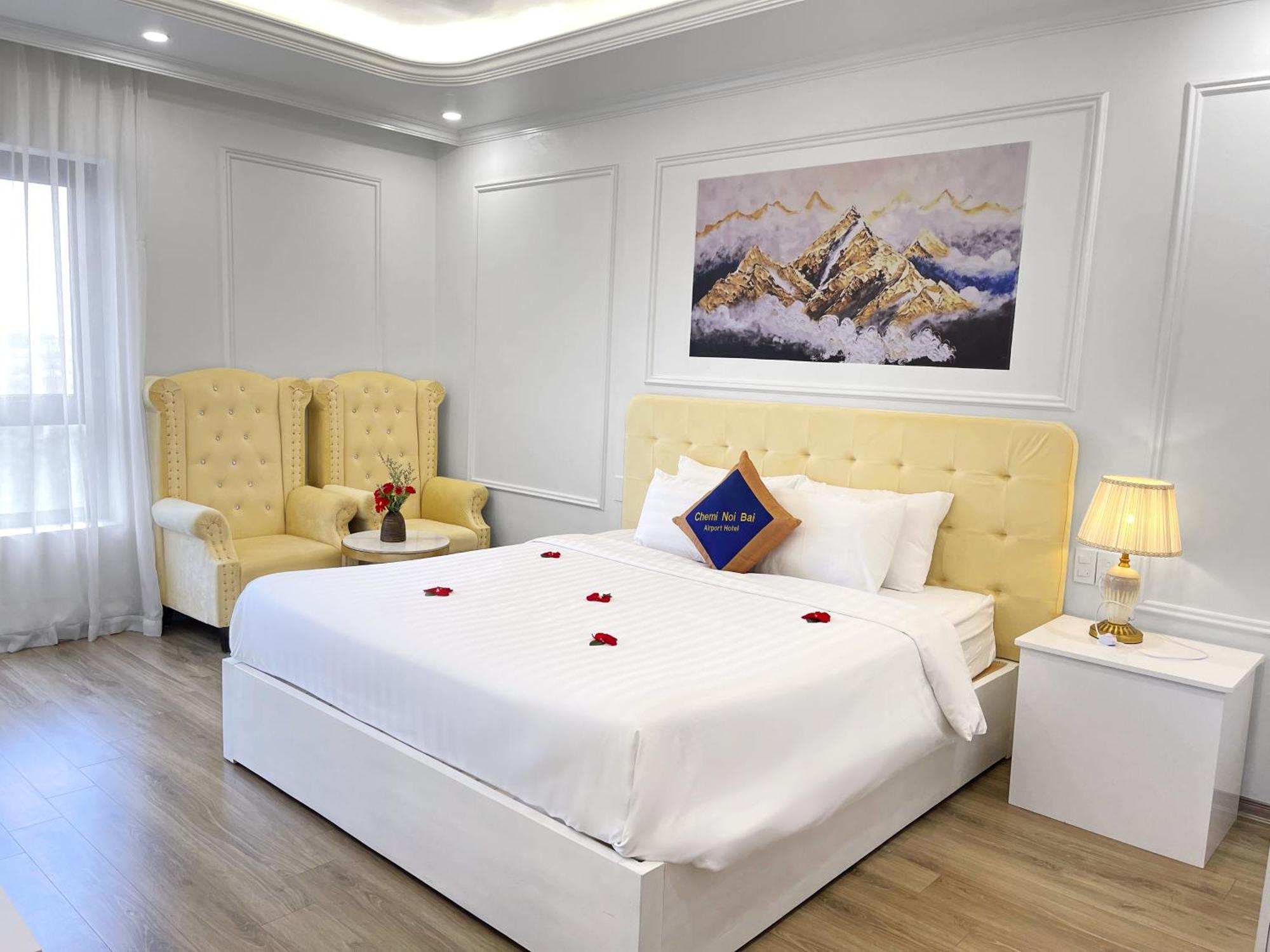 Chemi Noi Bai Airport & Travel 3*