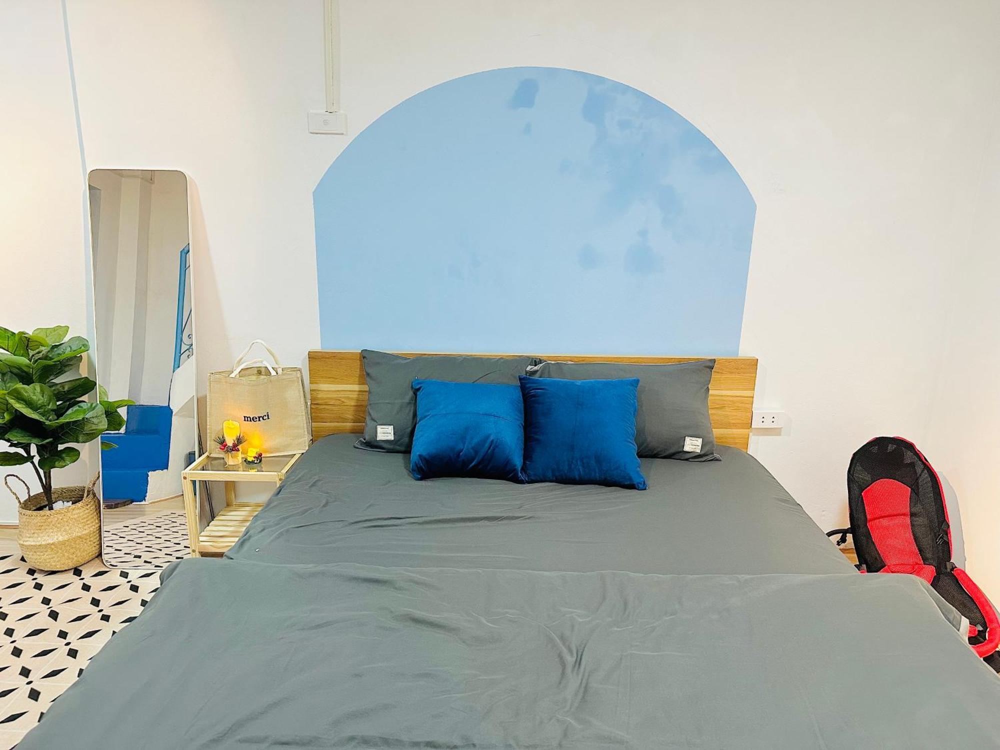Heart Of Hoan Kiem-rare 4br Private House Unique Design Travel Hub 13pax Hanoi