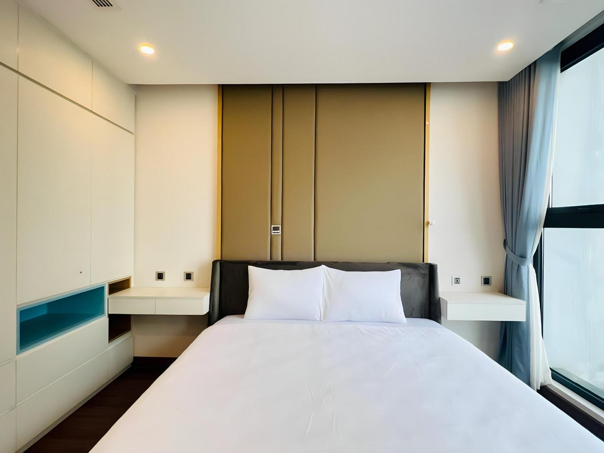 Vinhomes Metropolis - South Land Apartment Hanoi