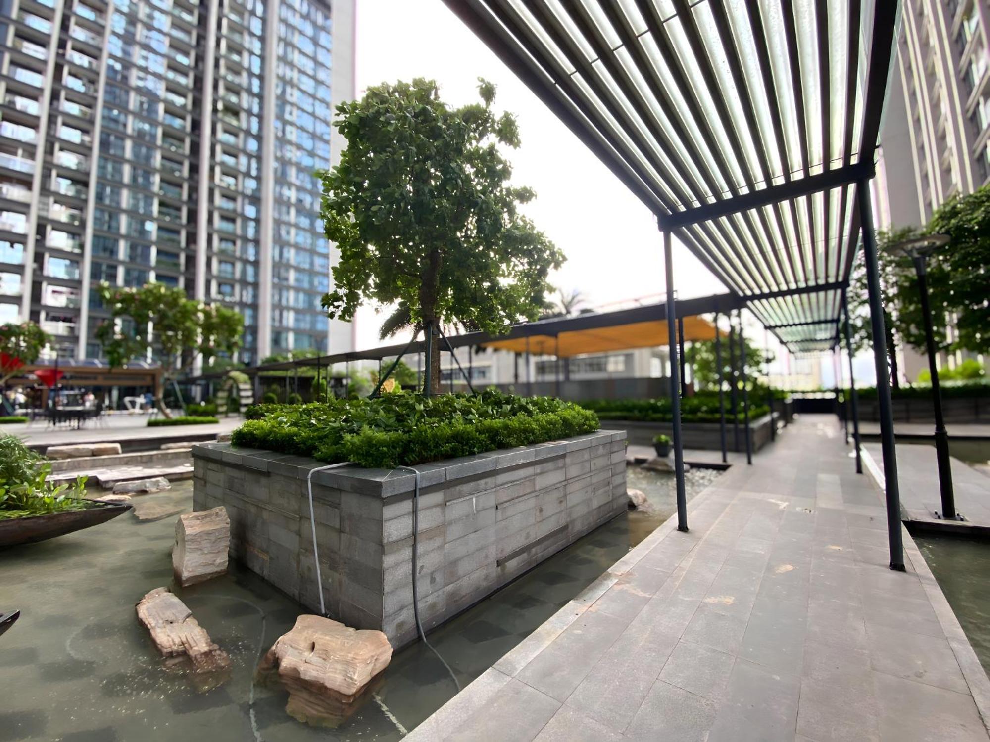 Vinhomes Metropolis - South Land Hanoi