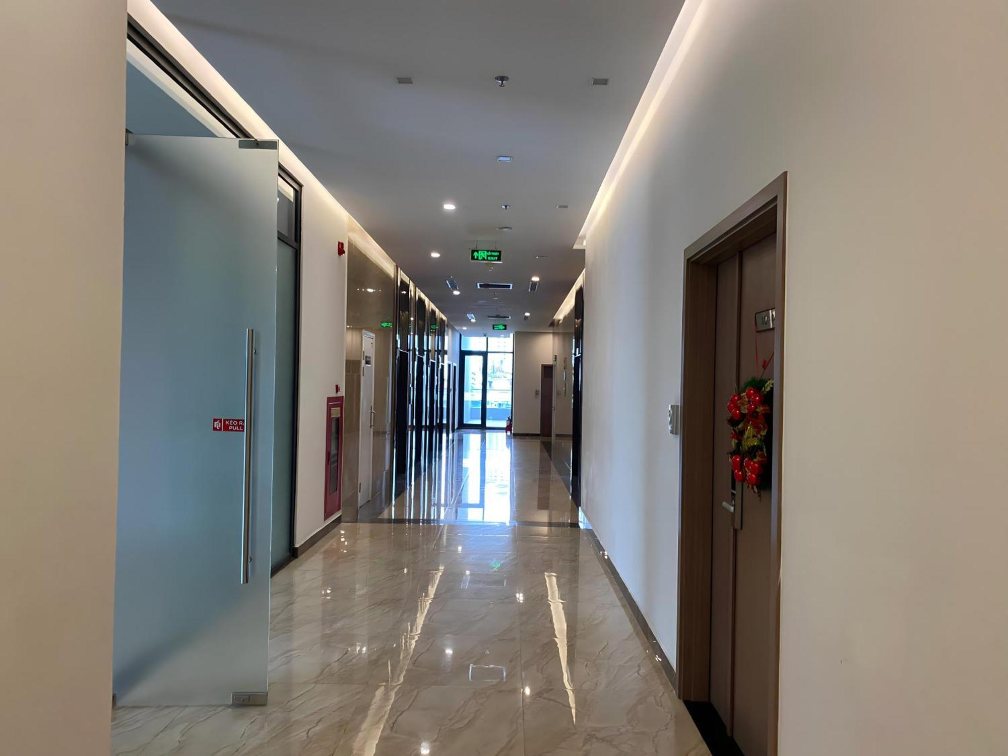 Apartment Vinhomes Metropolis - South Land