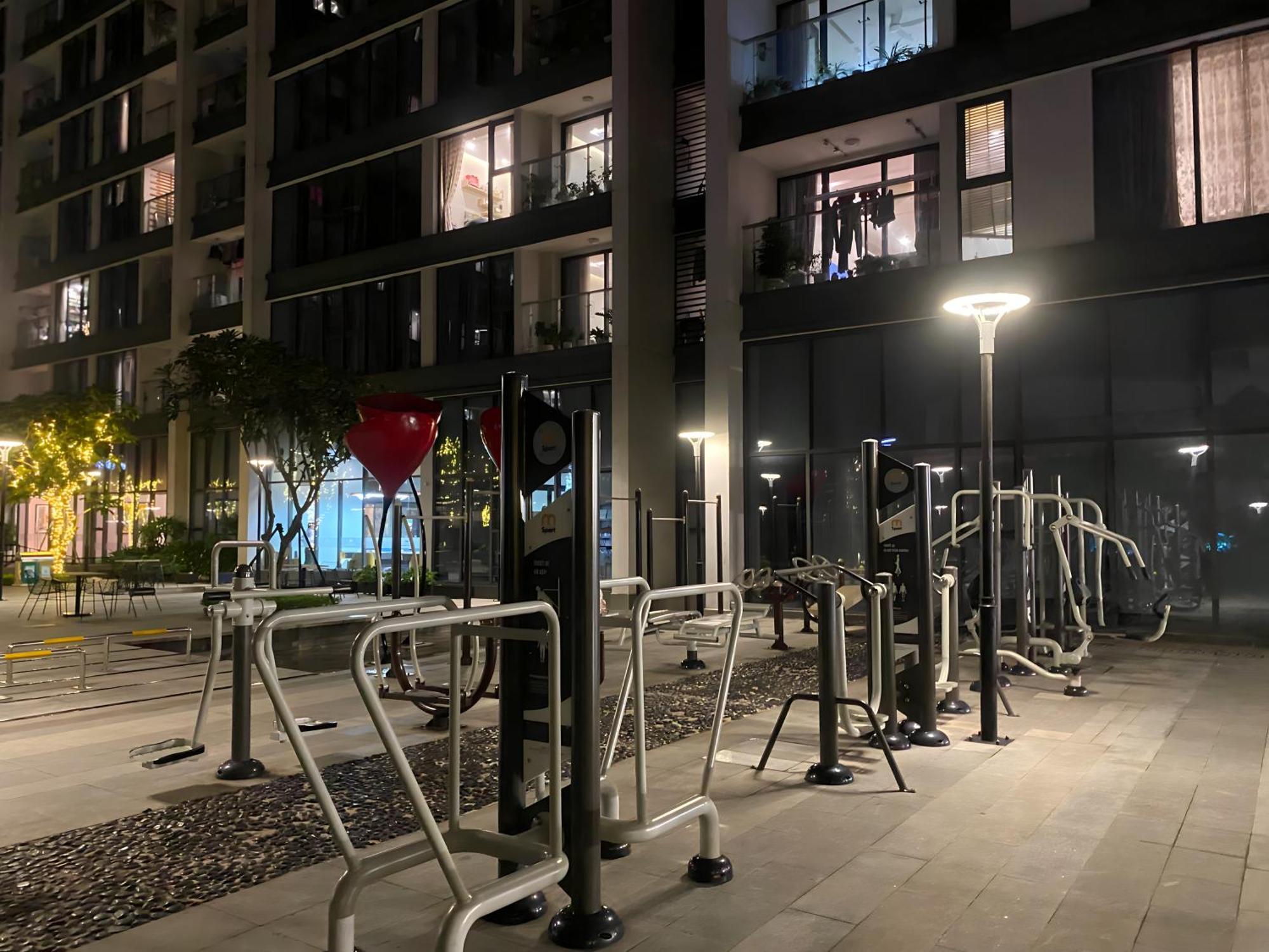 Vinhomes Metropolis - South Land Apartment