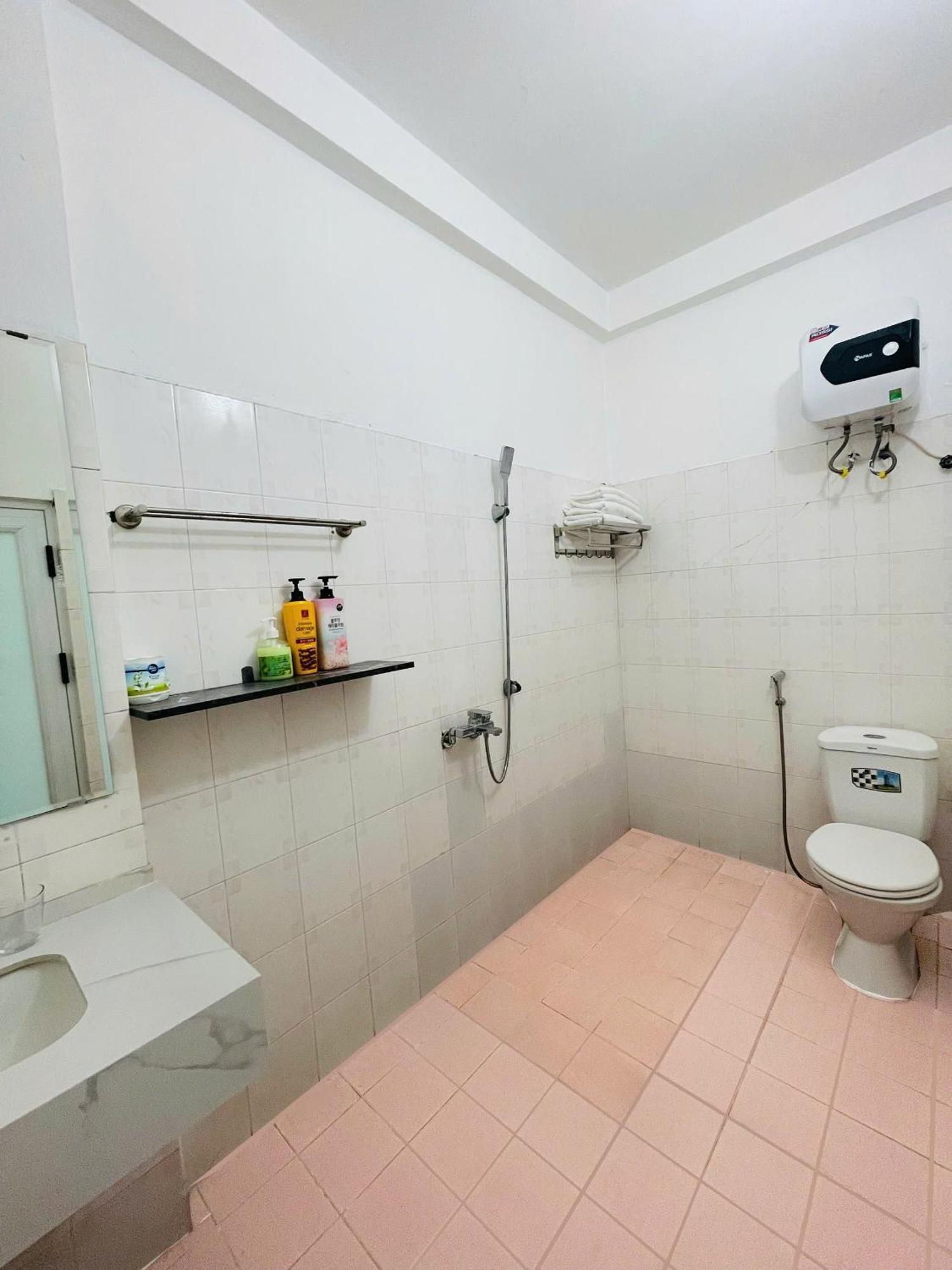 Amigos Guest house *